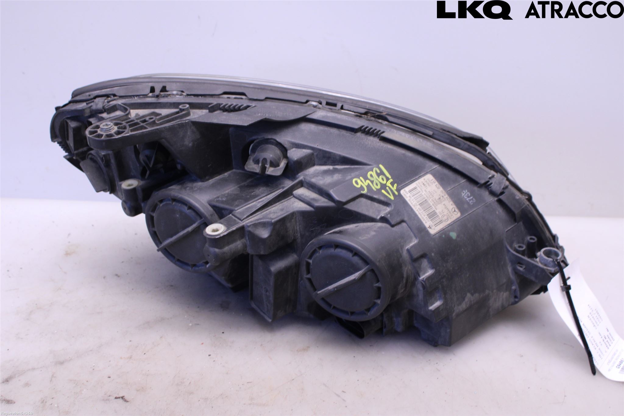 Mercedes-Benz MB C-KLASS (W204) 07-15 Frontlykt Venstre