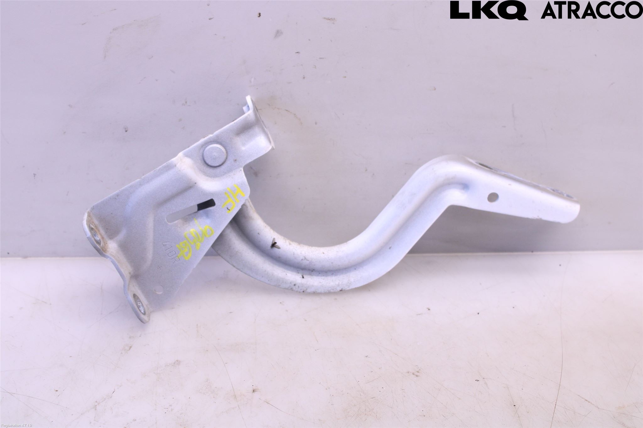 Toyota YARIS CROSS XP21 21- Panser Hengsel - Hengsler