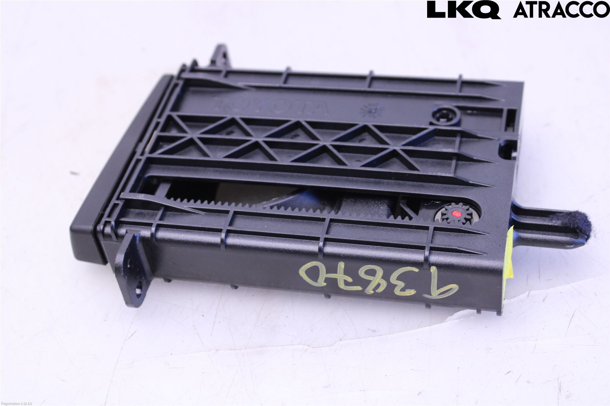 Toyota AVENSIS 07-08 Innr Koppholder
