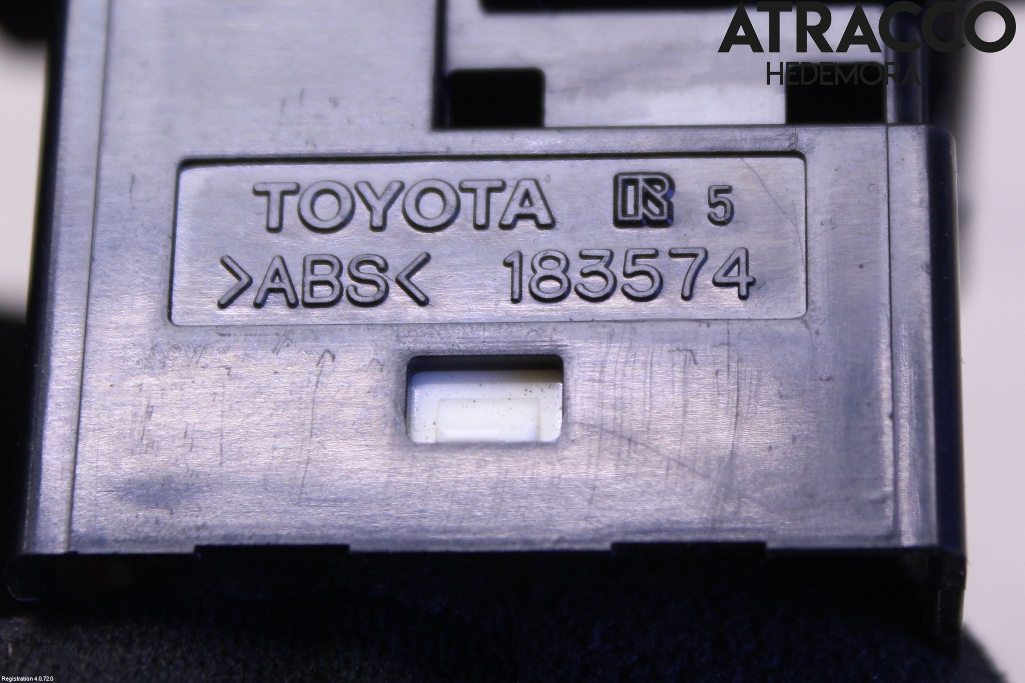 Toyota YARIS XP130 15-20 Bryter Speil