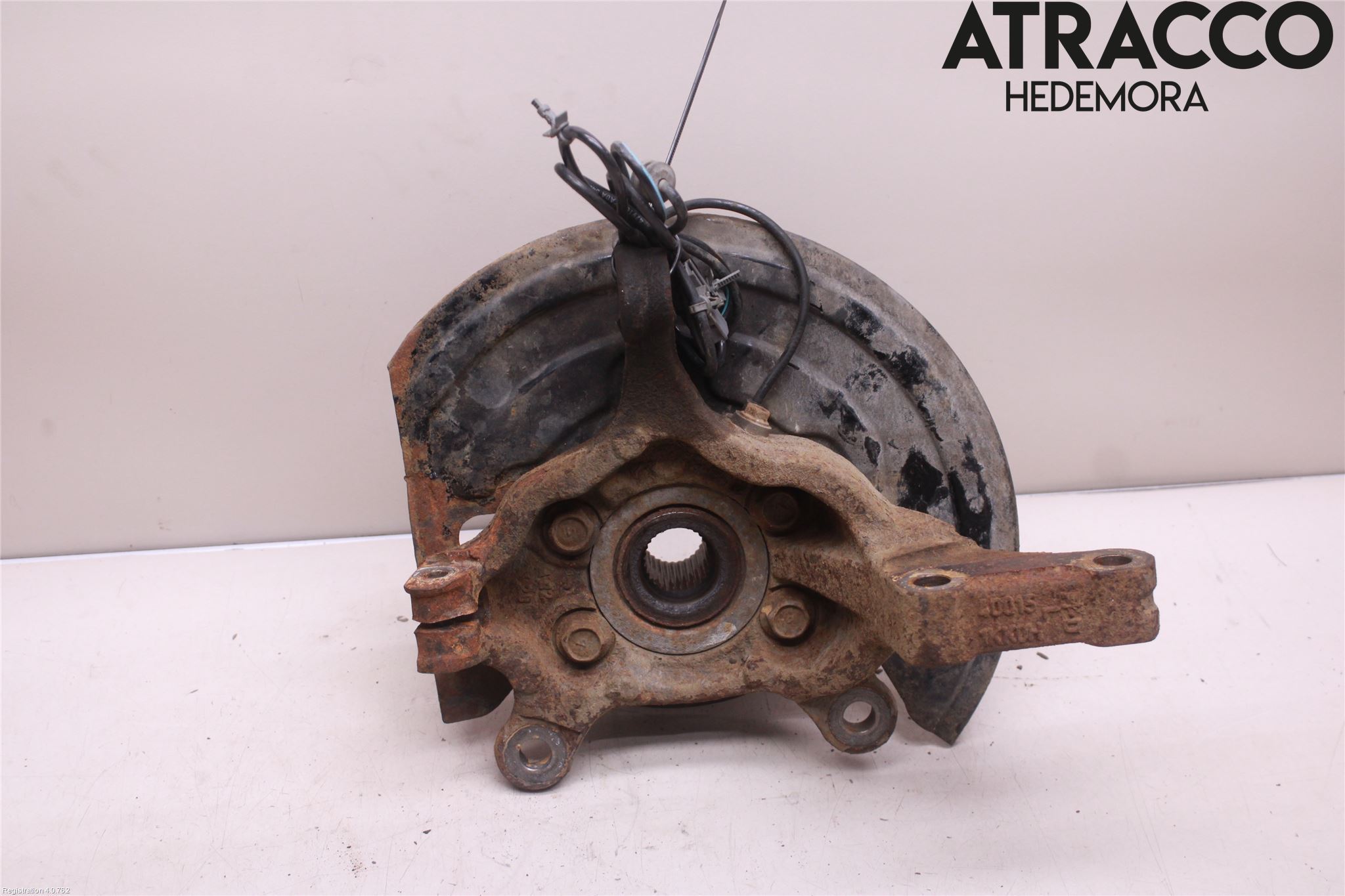 Nissan JUKE 10-14 Spindel Vf