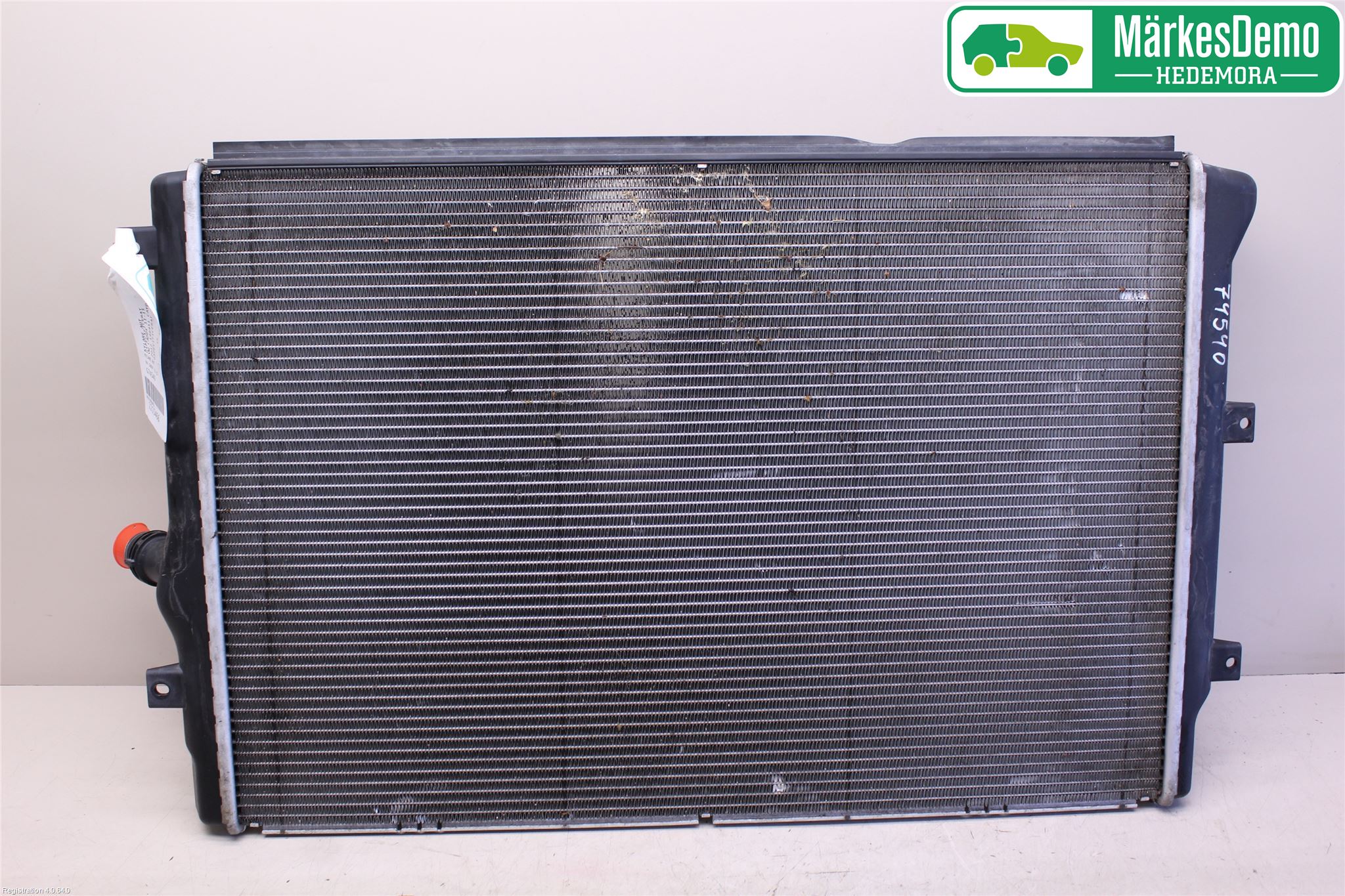 Volkswagen VW CADDY 11-15 Radiator Automat