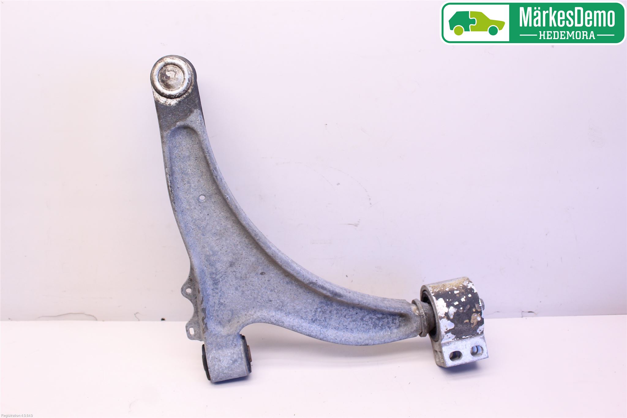 Opel INSIGNIA 09-16 Bærearm Foran Venstre Nedre