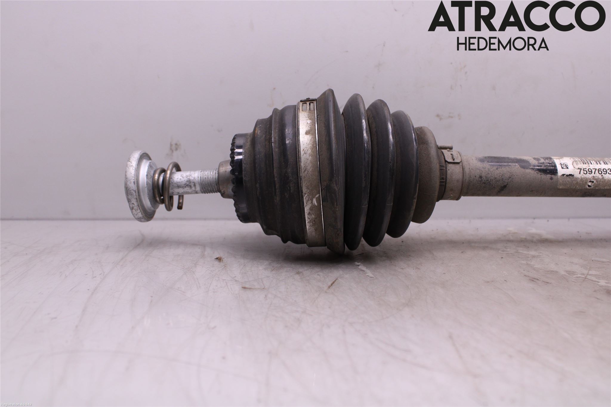 BMW 3 F30/F31/F80 12-19 Drivaksel Foran Kompl Venstre