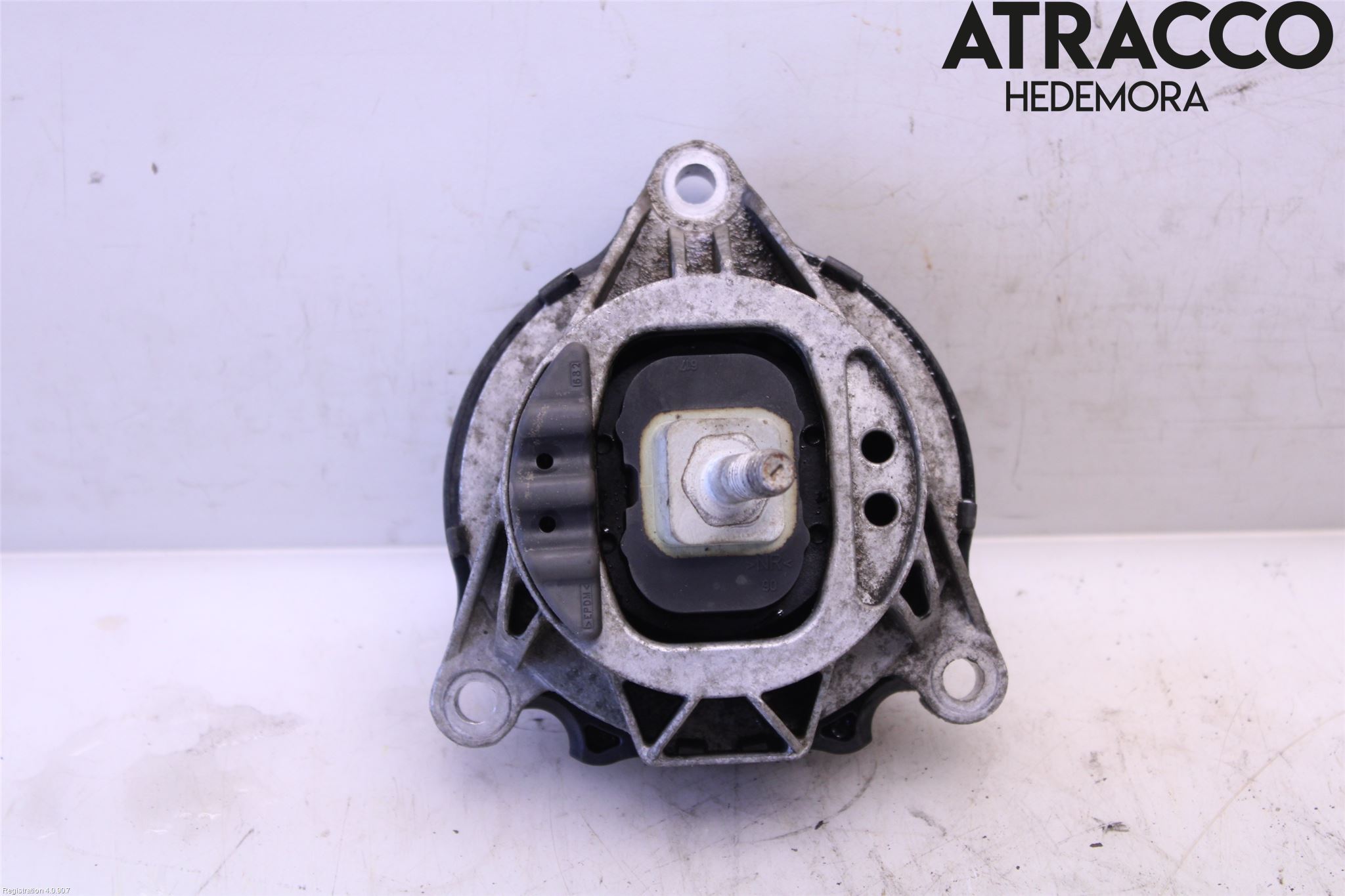 BMW 3 F30/F31/F80 12-19 Motor Feste Stål-Alu