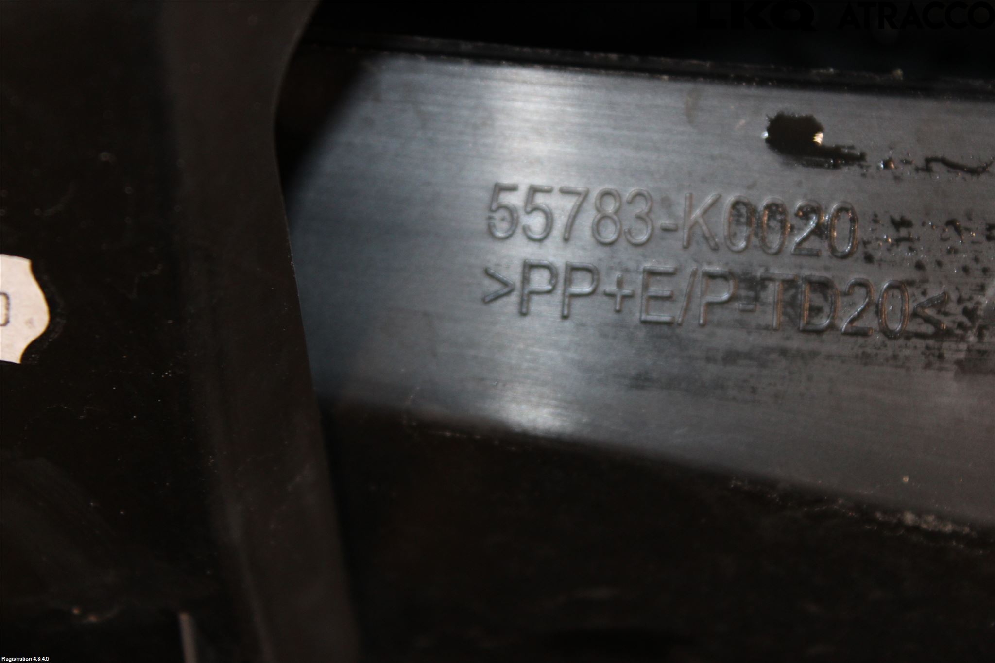 Toyota YARIS XP21 20- Visker Deksel-Grill-Under Frr