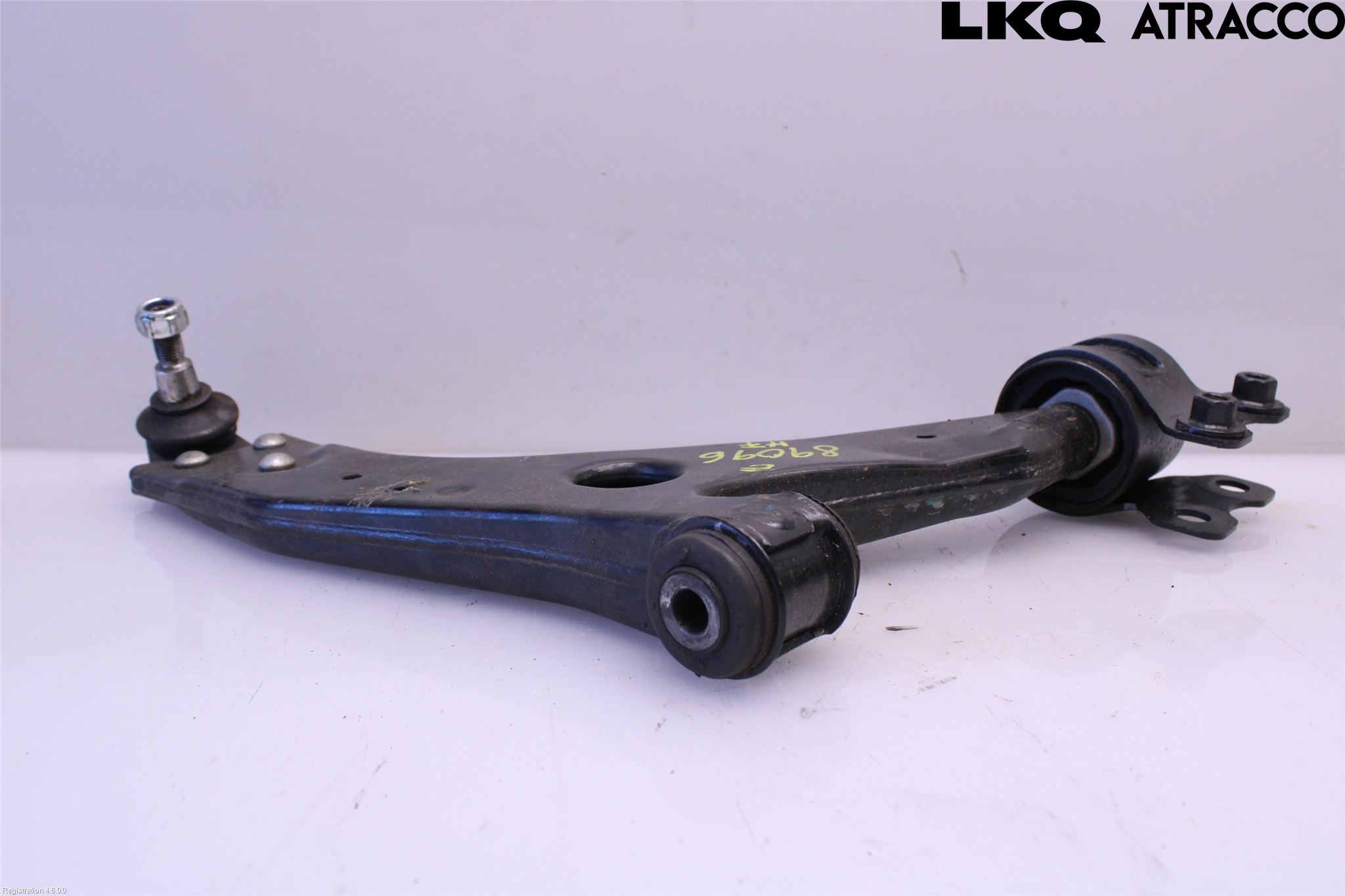 Ford FOCUS 08-11 Bærearm Foran Høyre Nedre