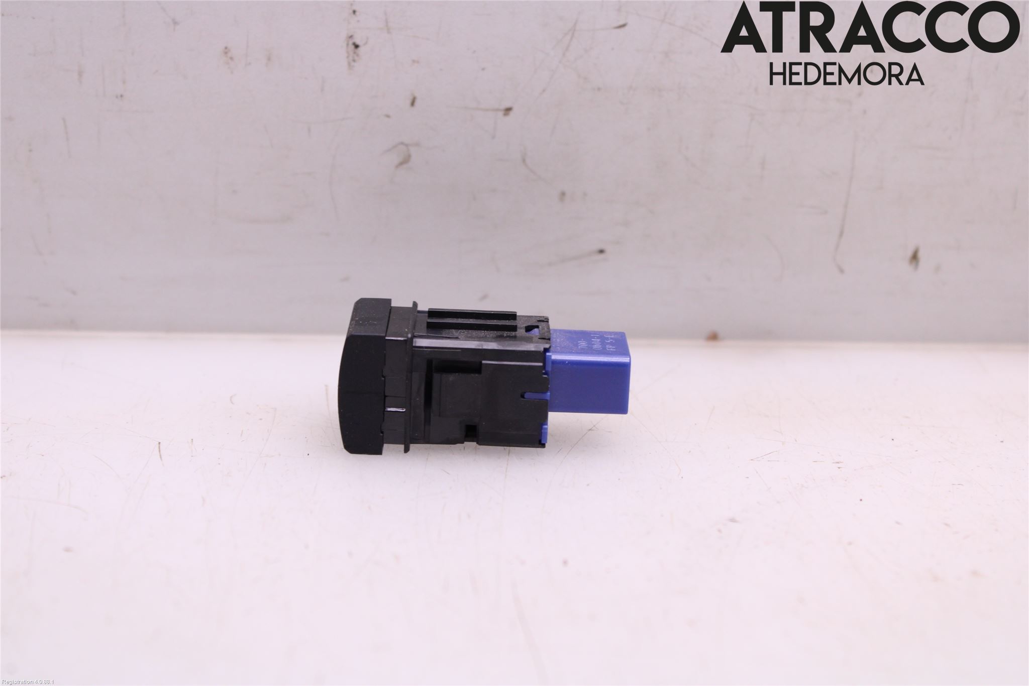 Toyota RAV4 19- Bryter Drivstoff Tankluke