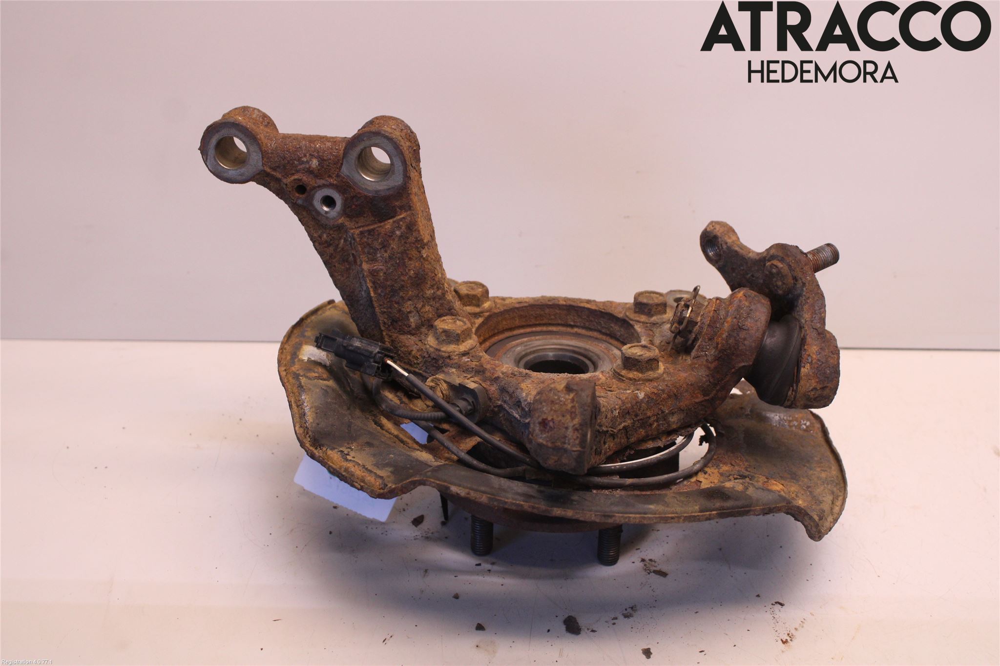 Toyota RAV 4 06-12 Spindel Vf