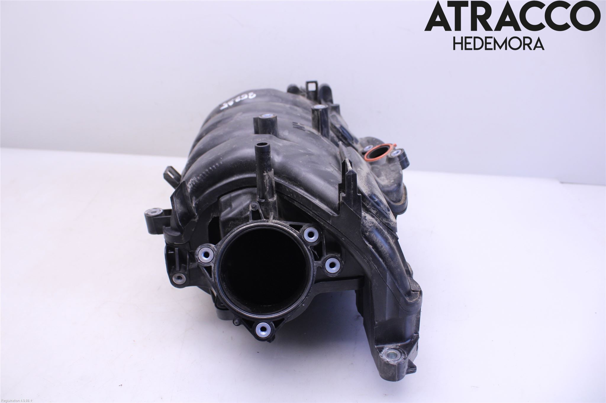 Toyota RAV4 19- Innsugningsmanifold