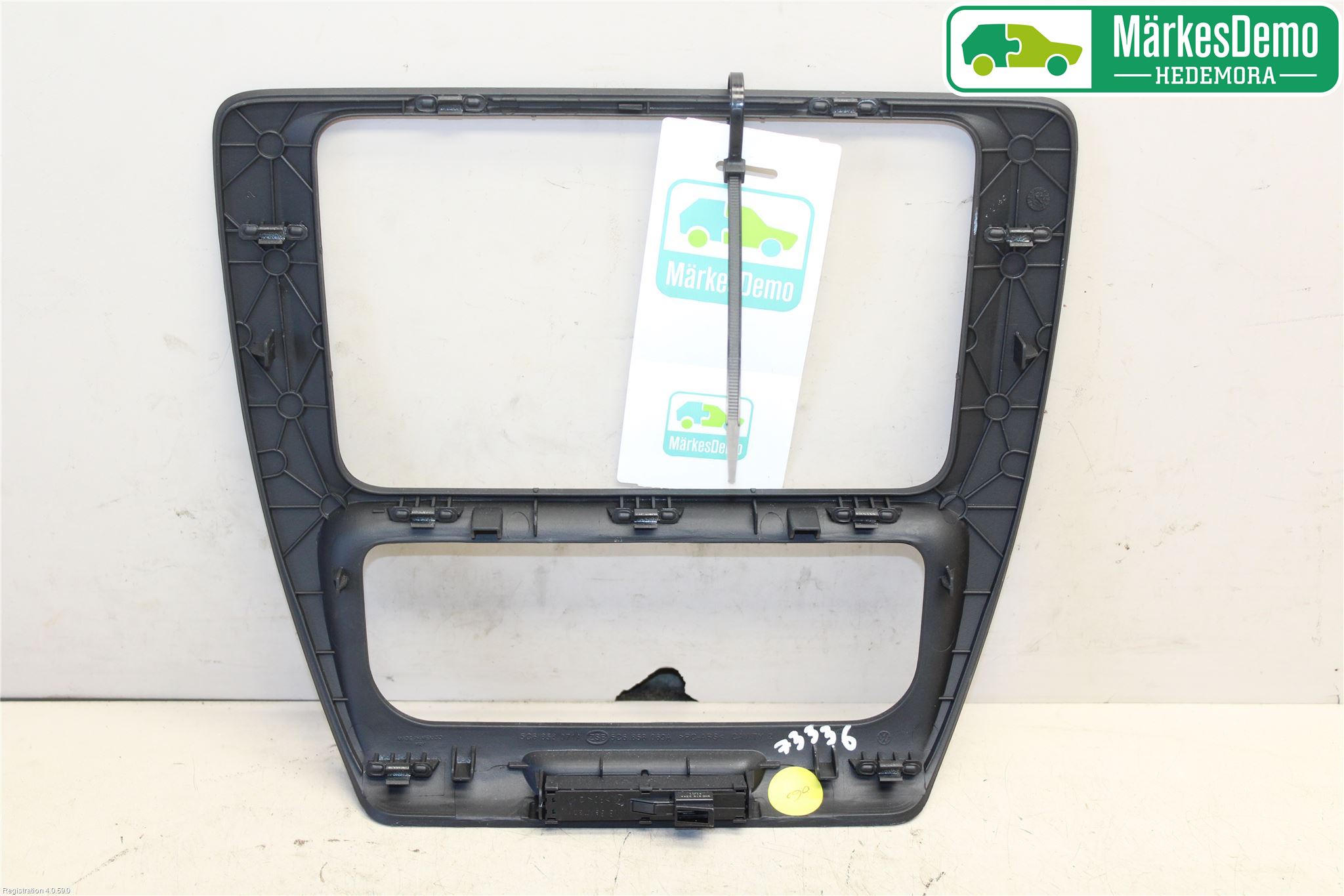Volkswagen VW JETTA VI 11- Innr Radio Ramme