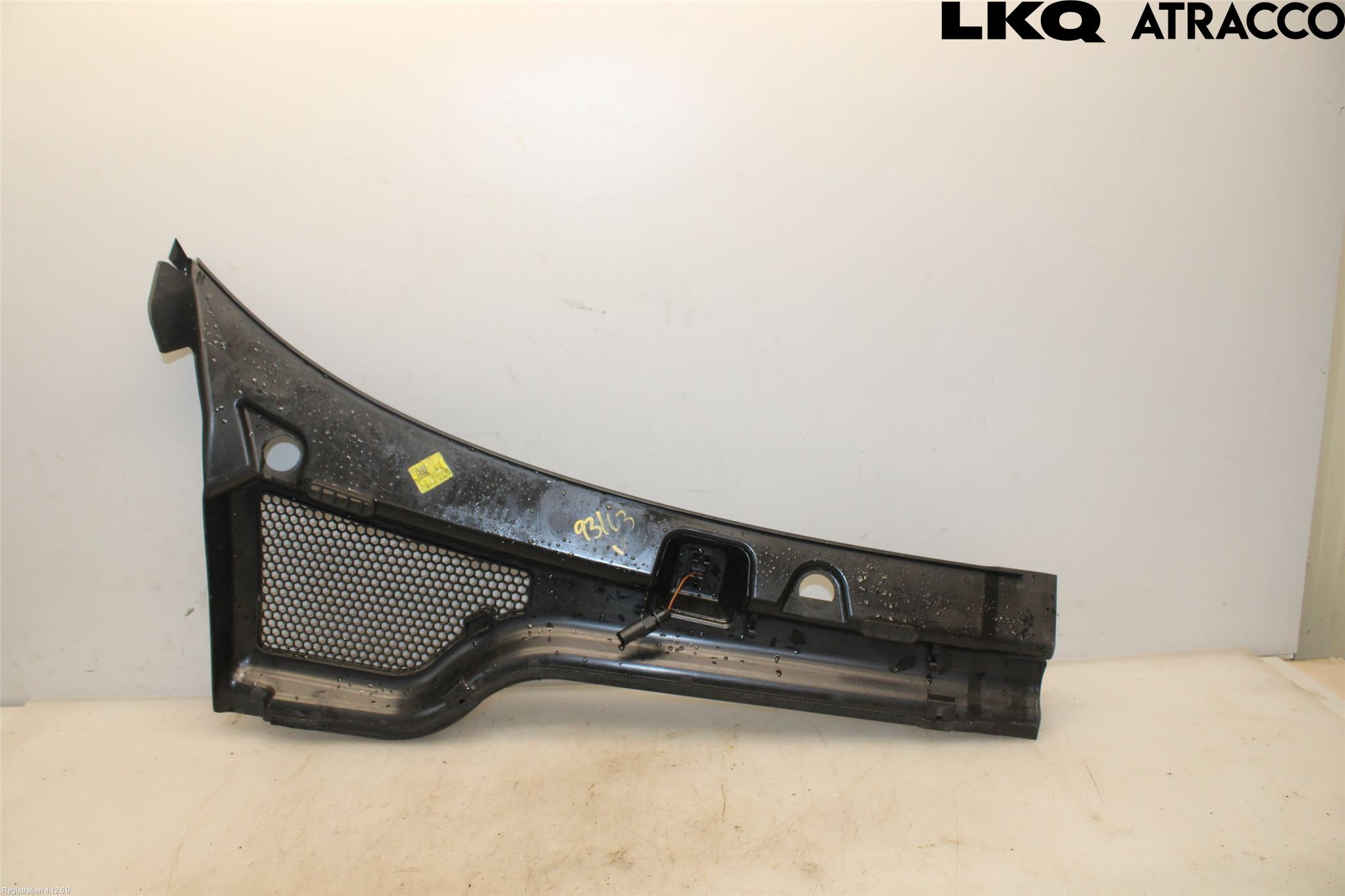 Skoda SCALA 19- Visker Deksel-Grill-Under Frr