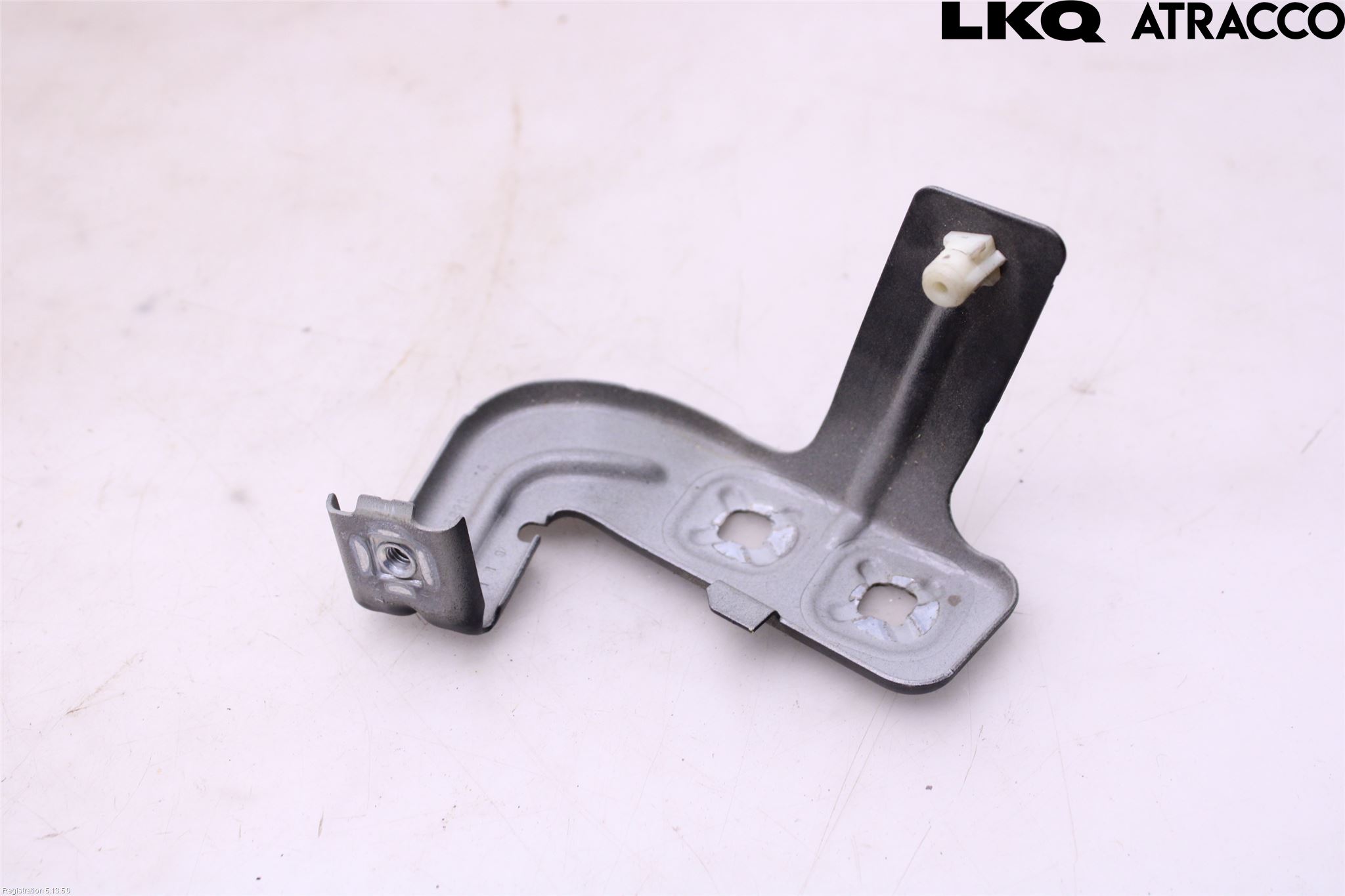 BMW 4 F32/F33/F82/F83 13-20 Frontskjermfeste Venstre
