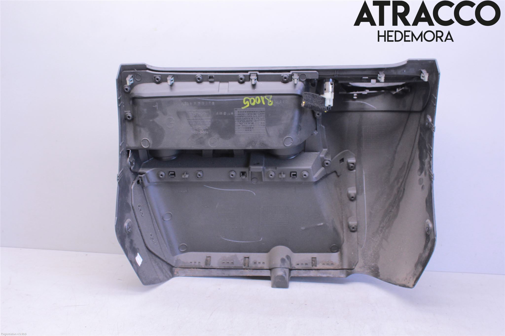 Nissan NV400 12-24 Instrumentkonsoll Midt
