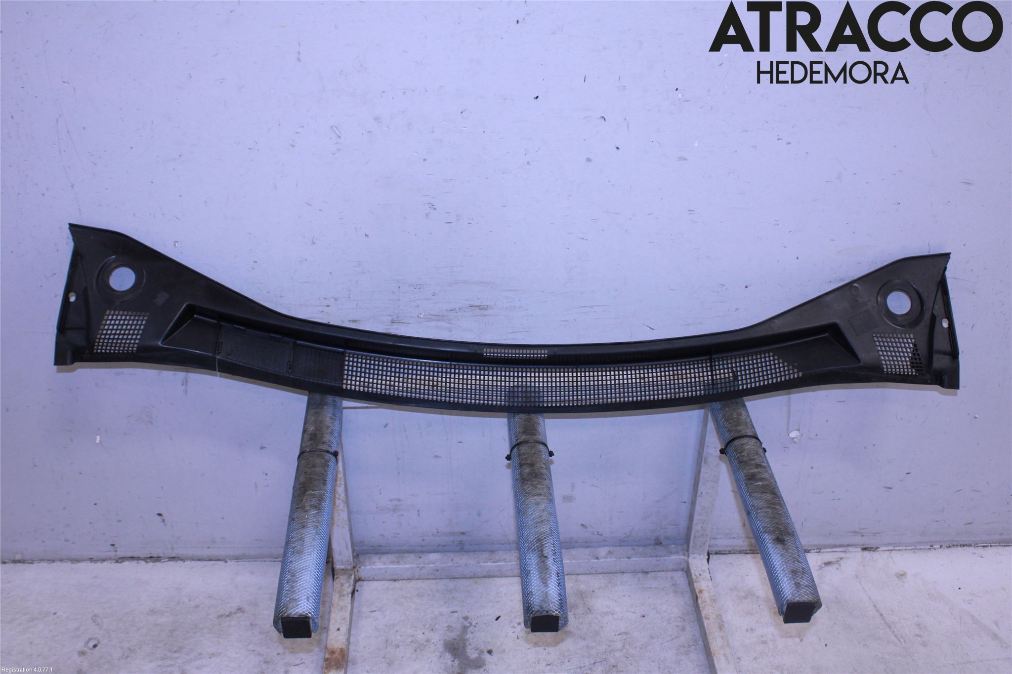 Opel MERIVA B 10-17 Visker Deksel-Grill-Under Frr