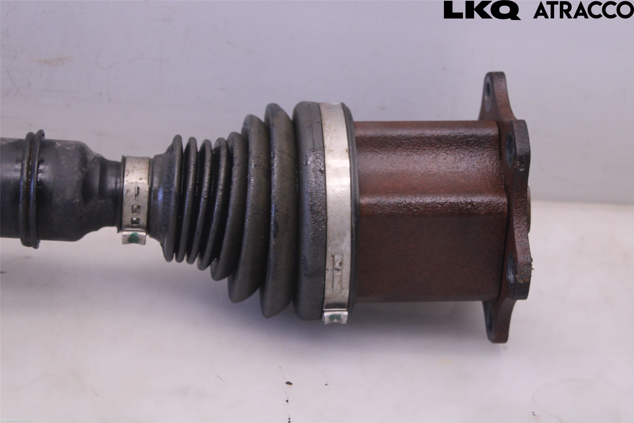 Volkswagen VW PASSAT 11-14 Drivaksel Foran Kompl Høyre