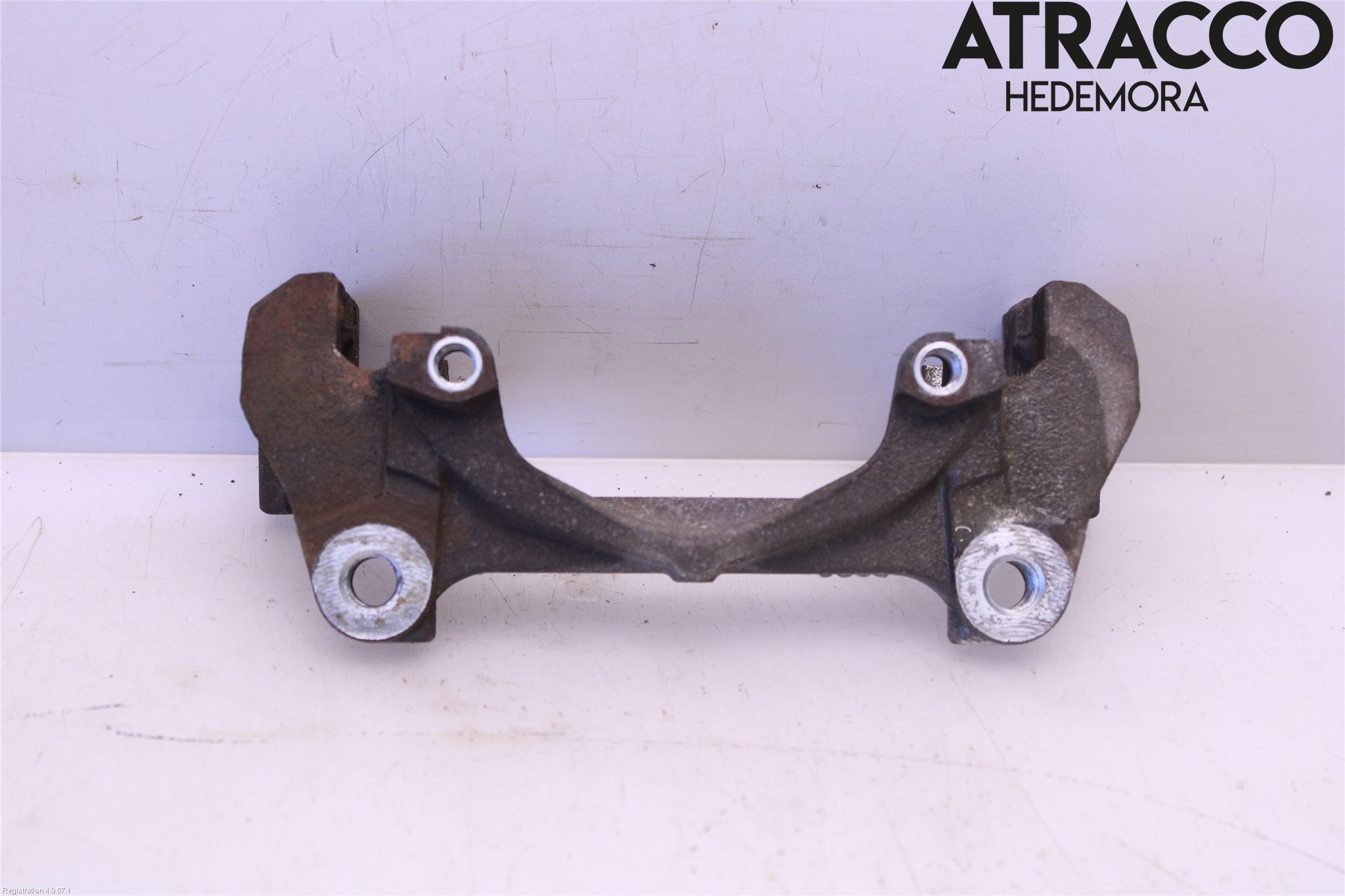 Toyota YARIS XP21 20- Bremsecaliper Feste Holder