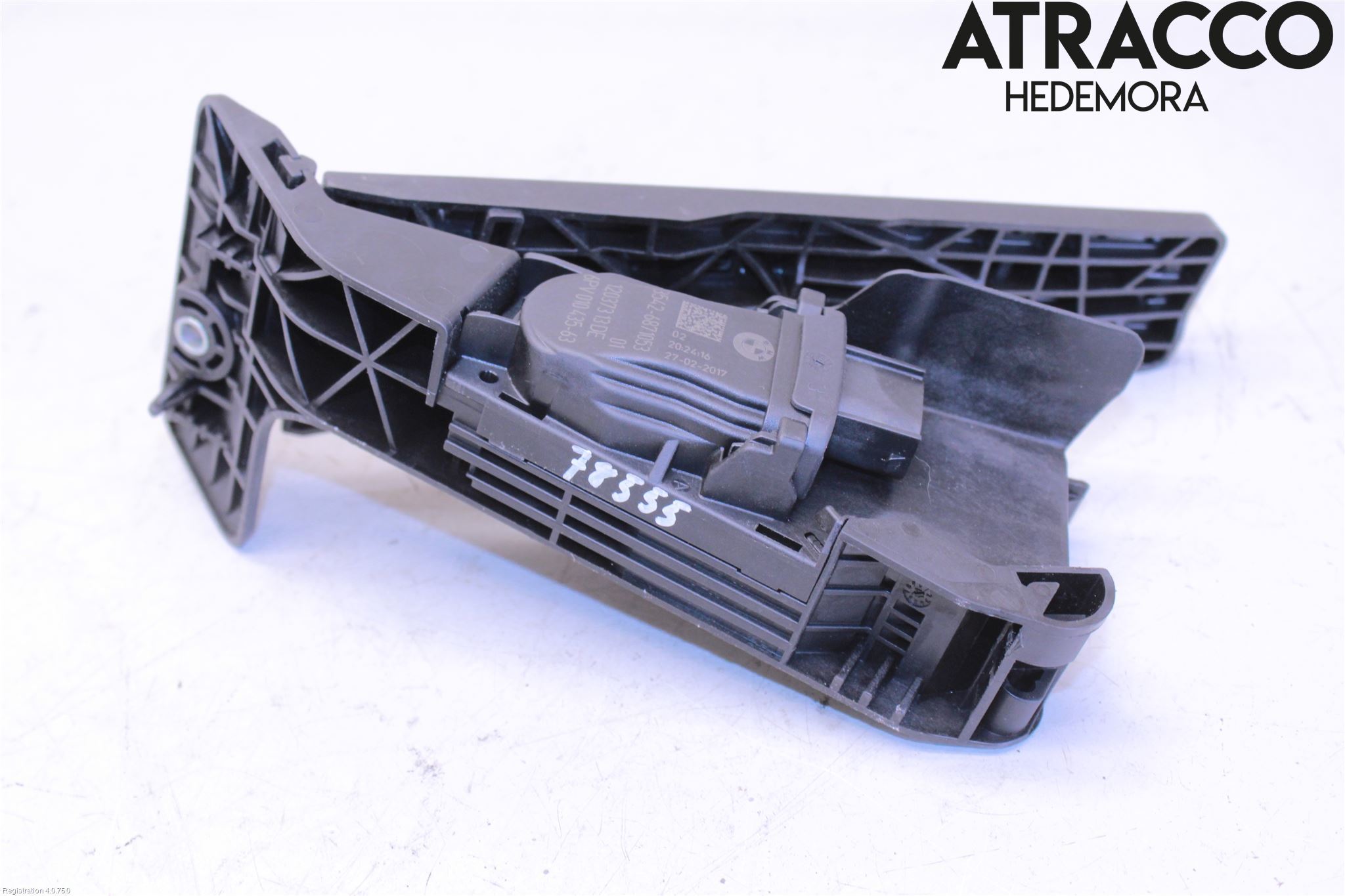 BMW 5 G30/G31/F90 17-23 Gasspedal