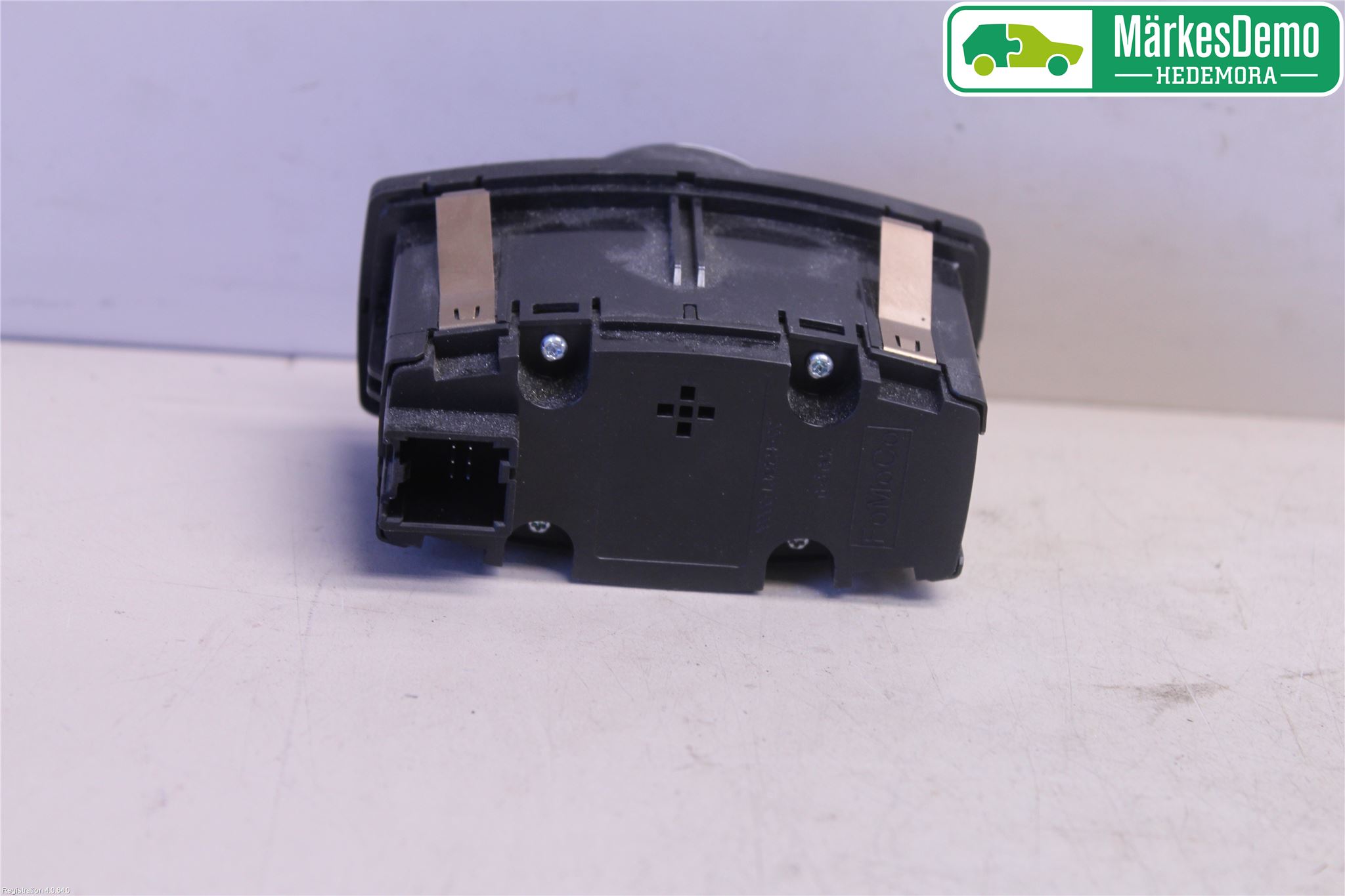 Ford TRANSIT/TOURNEO CONNECT 13-22 Bryter Hovedlys