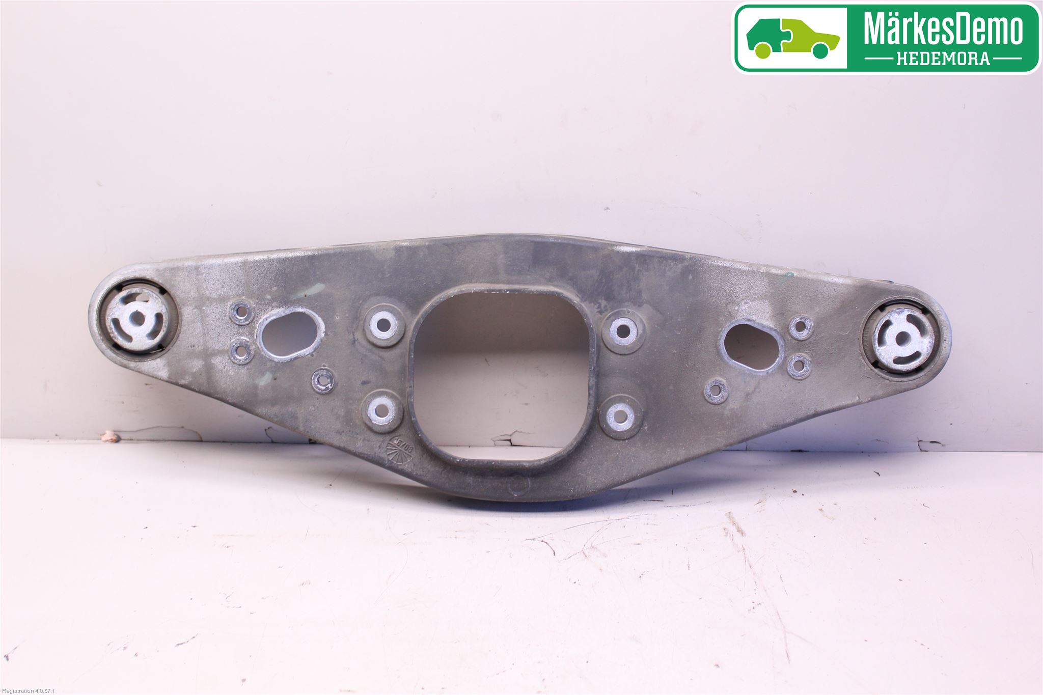 Mercedes-Benz MB CLS (C219) 03-11 Bakaksel Feste