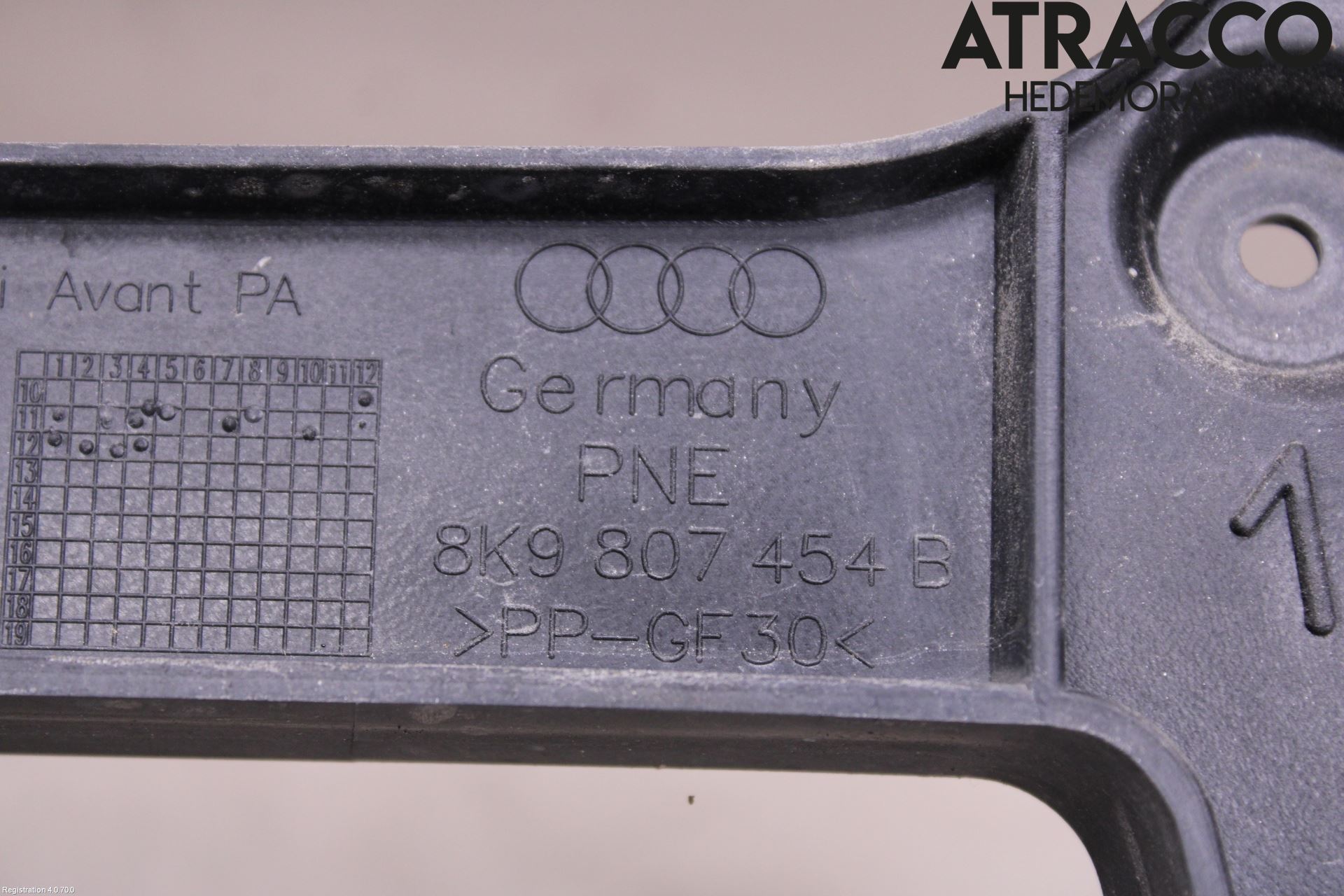 Audi A4 12-15 Støtfangerfeste Bak Høyre