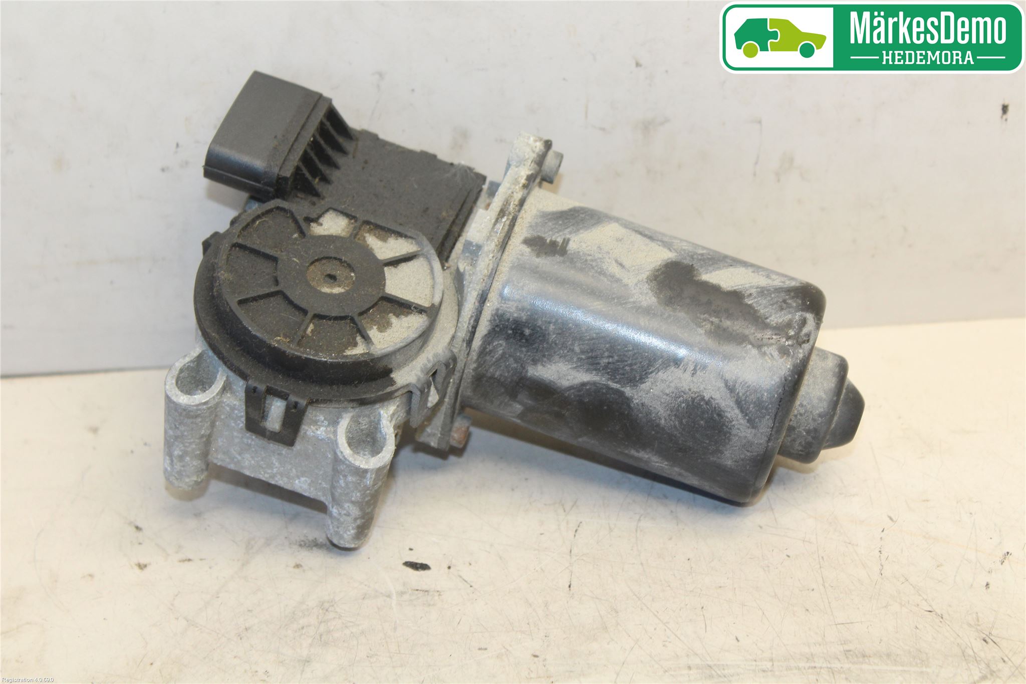 Kia PICANTO    04-11 Viskermotor Frontrute