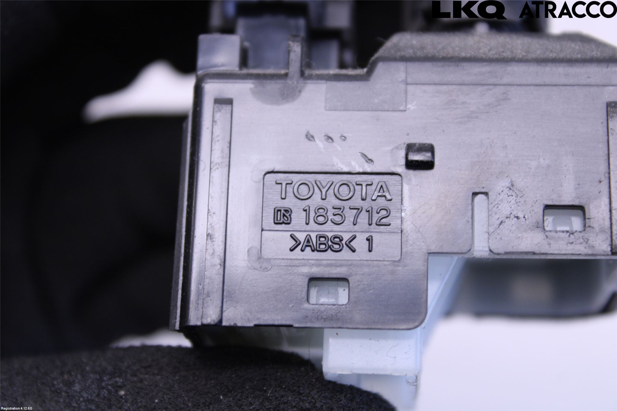 Toyota PRIUS (ZVW50) 16-21 Bryter Speil