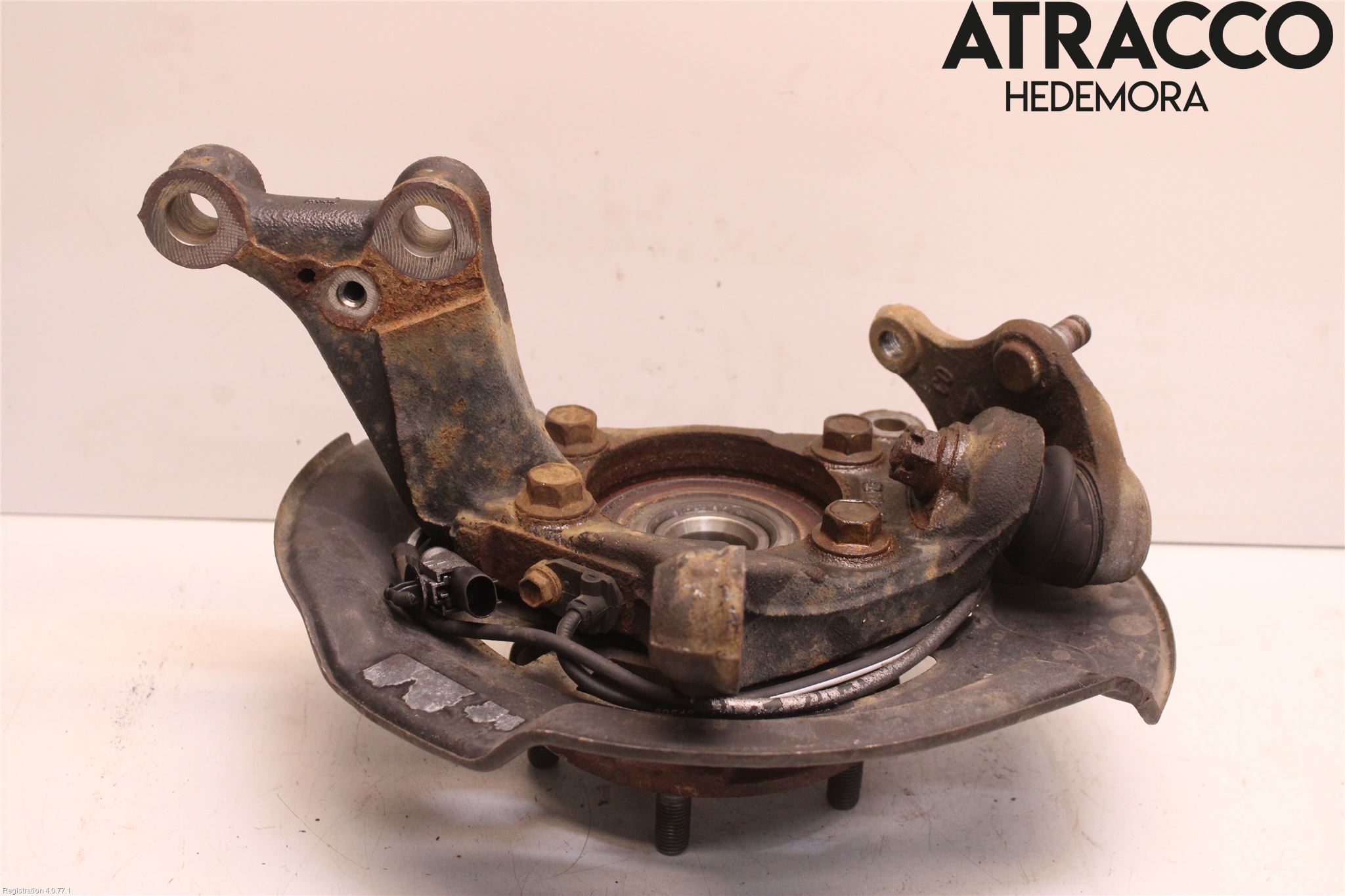 Toyota AVENSIS 16-18 Spindel Vf