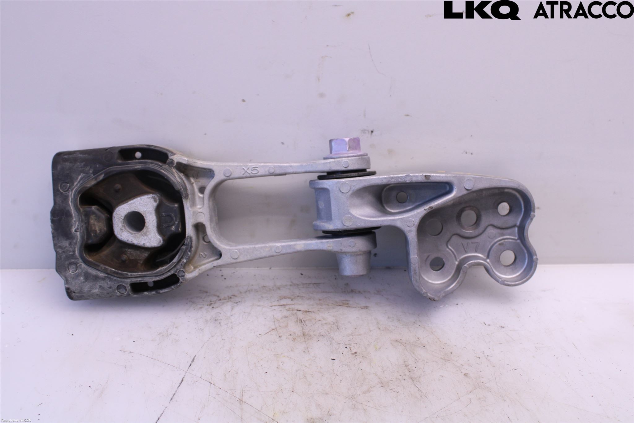 Toyota COROLLA CROSS XG10 22- Motor Feste Stål-Alu