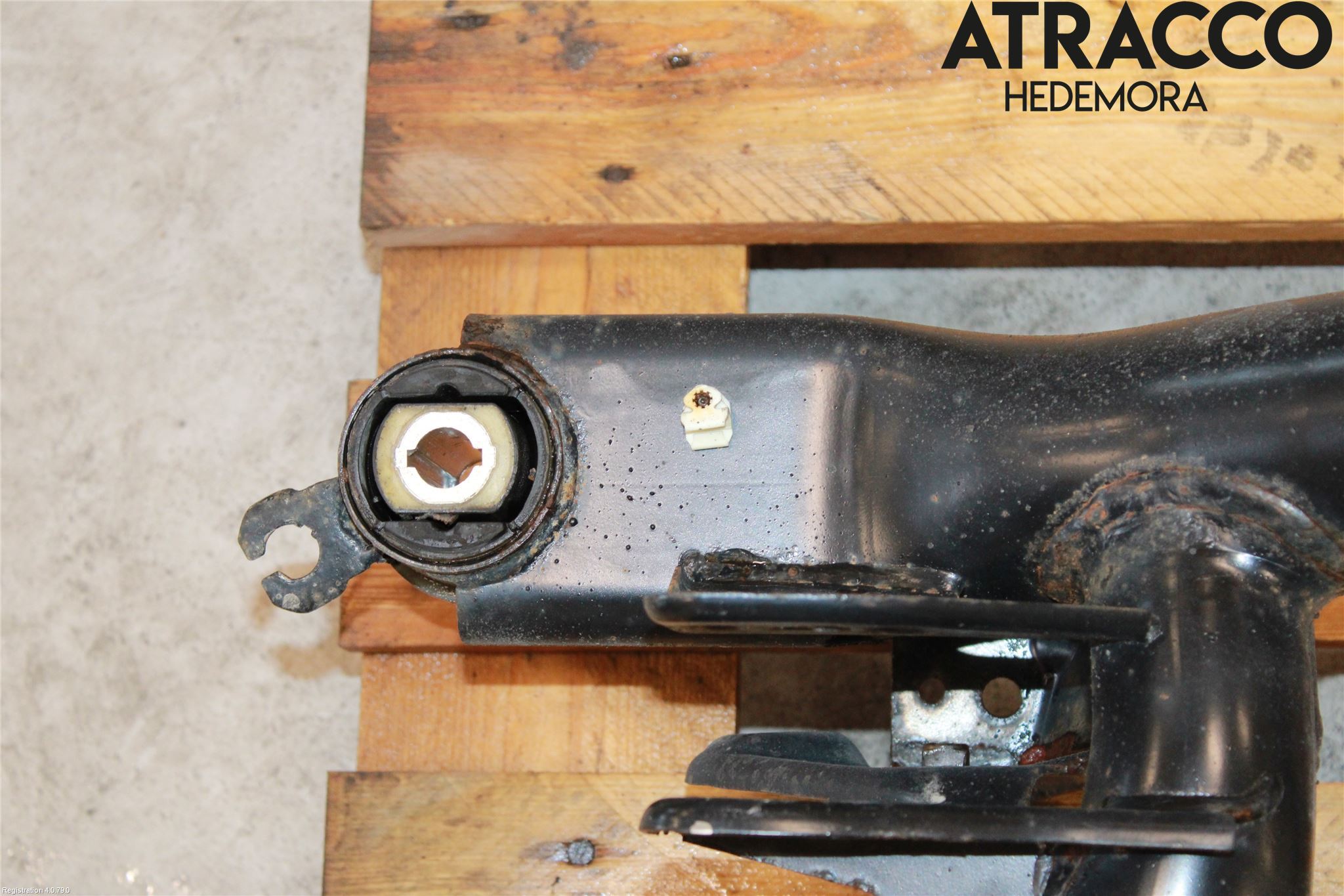 Volkswagen VW TIGUAN 16-24 Bakaksel Feste Travers-Ramme