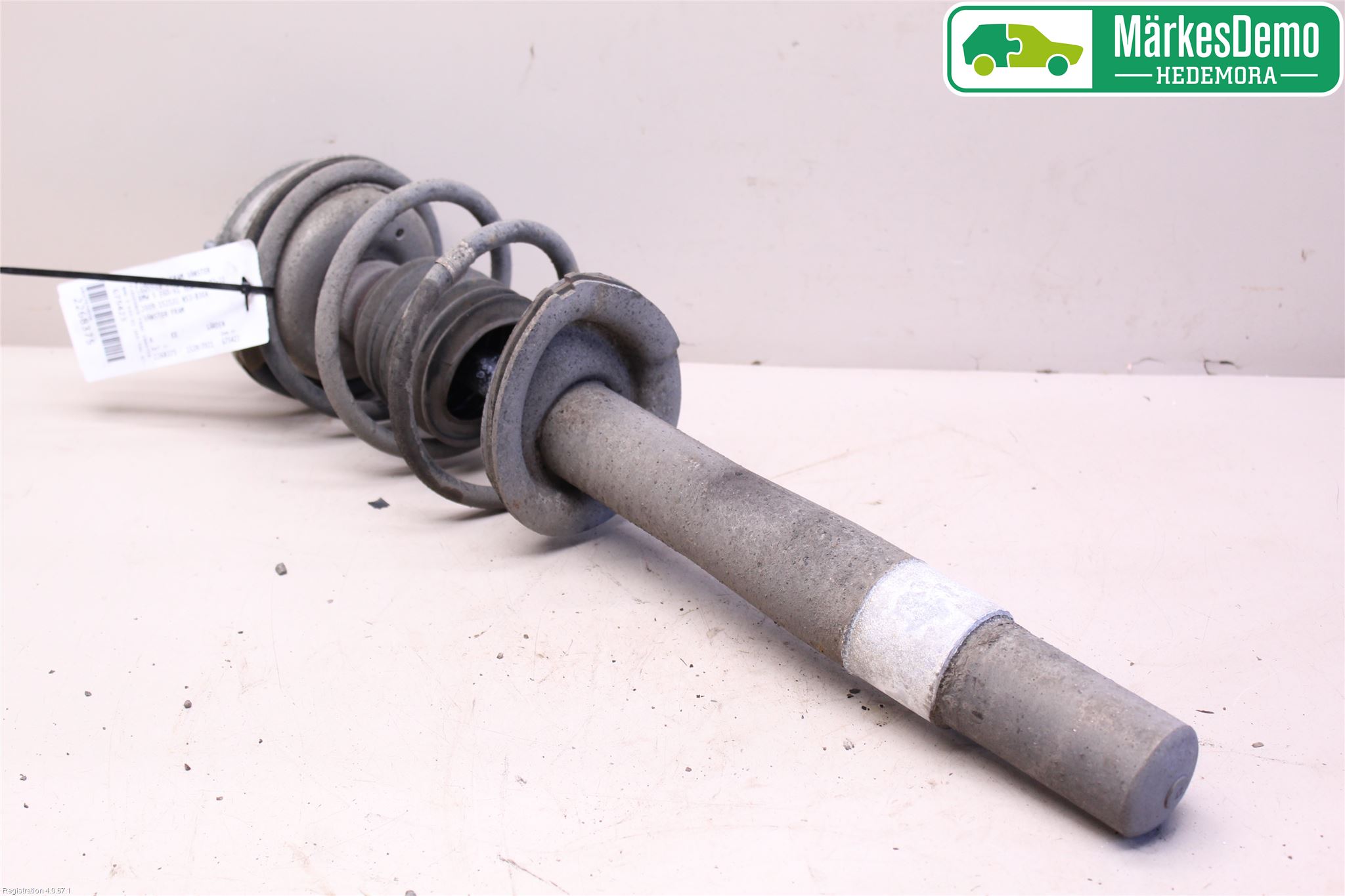 BMW 5 E60/61 Sed/Tou 02-10 Fjærbein Foran Venstre