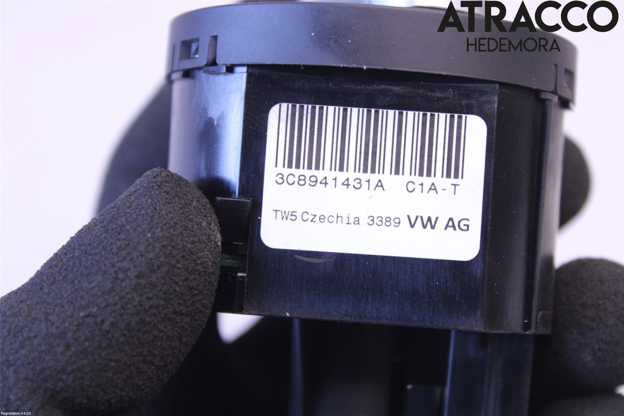 Volkswagen VW AMAROK 2H 10-22 Bryter Hovedlys