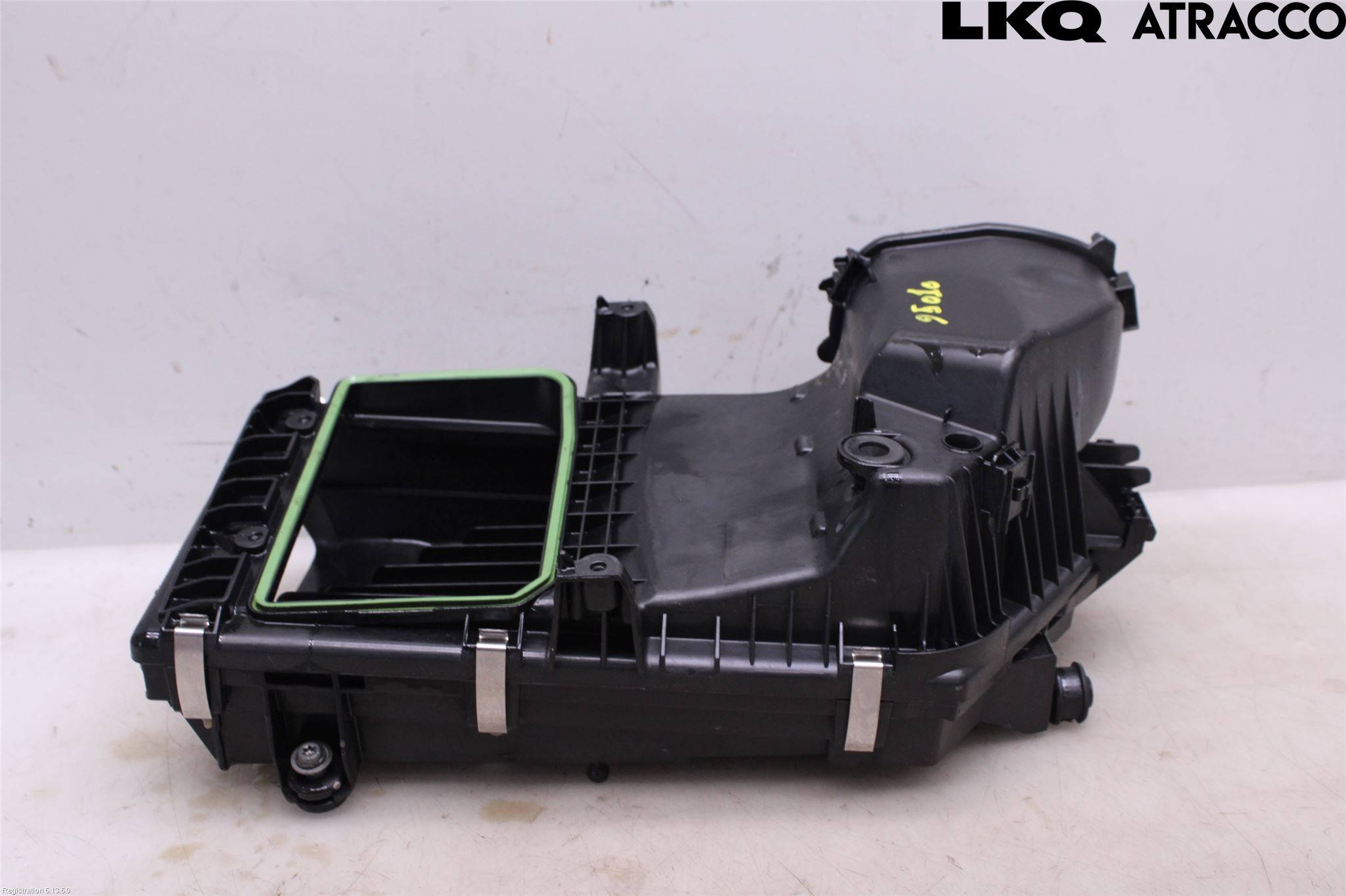 Mercedes-Benz MB E-KLASS (W213) 16-23 Luftfilter Boks