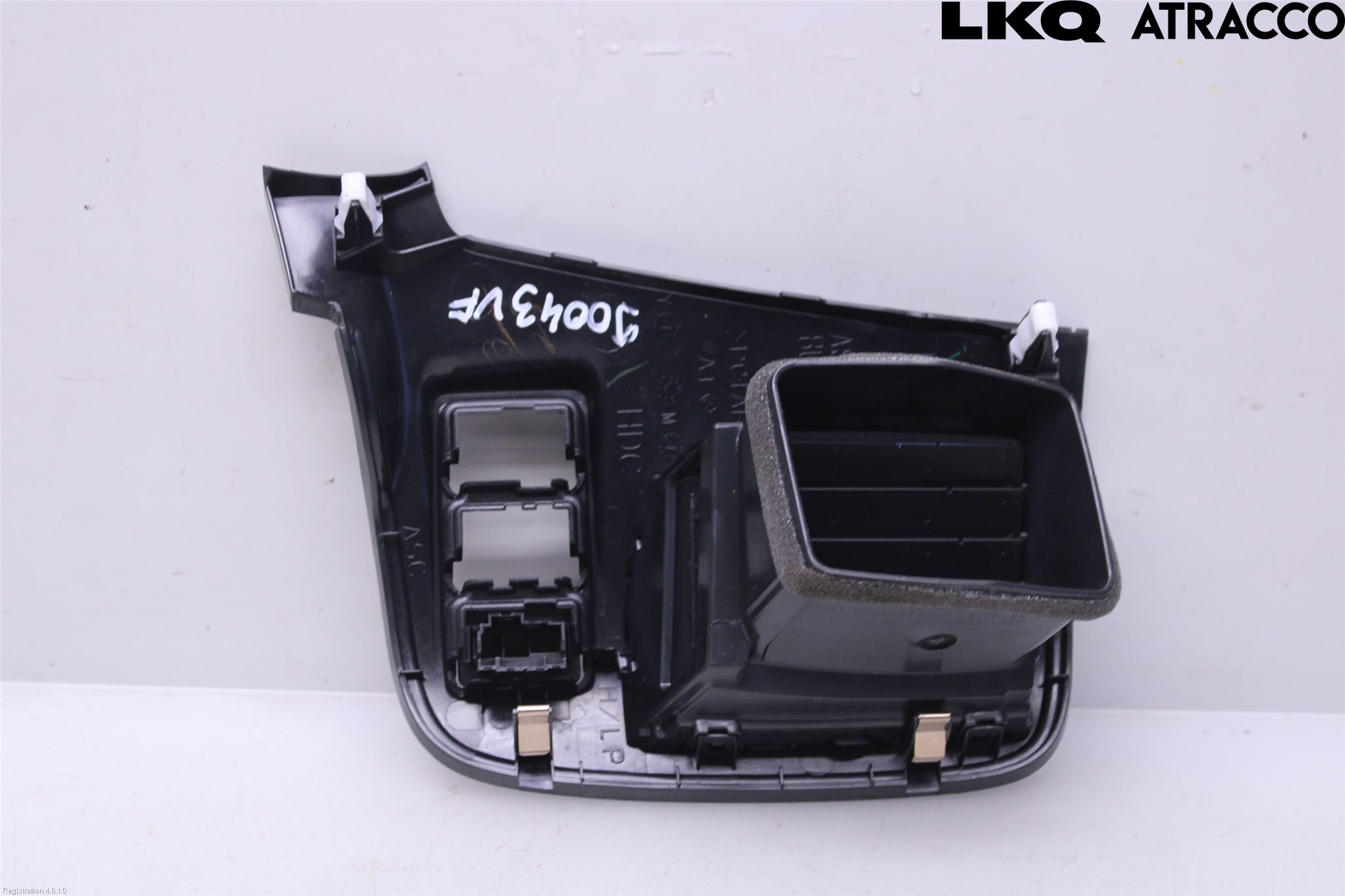Mitsubishi OUTLANDER 13-21 Dashbord Kanal - Dyse