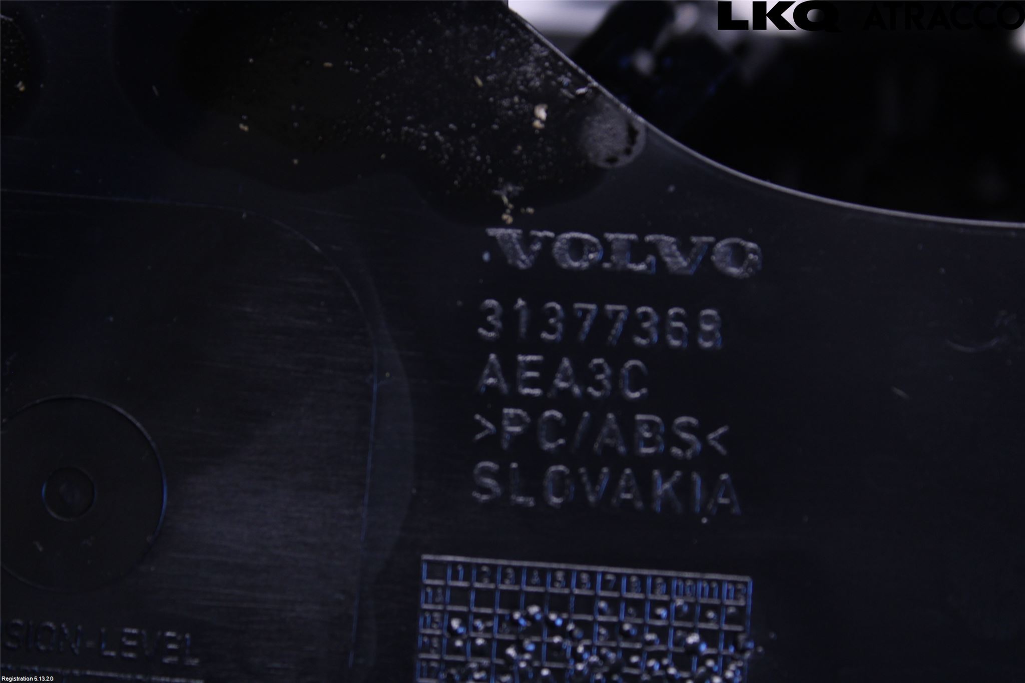 Volvo V90 17->> Innr Koppholder