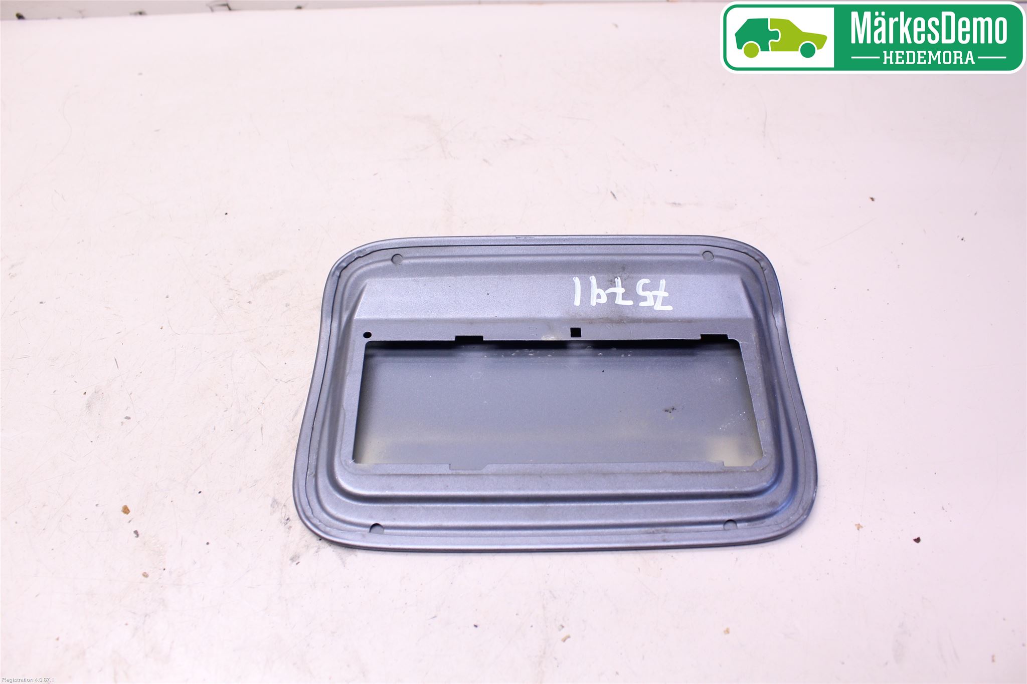 BMW 5 F10/F11/F18 09-17 Drivstoff Tankluke