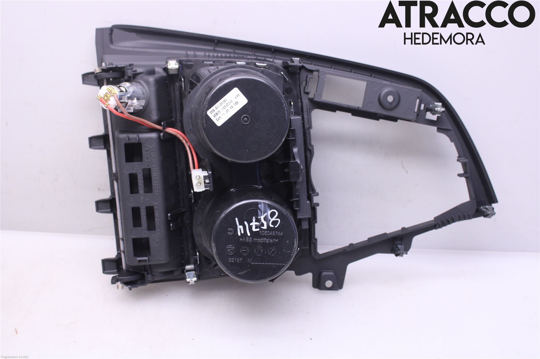 BMW 3 F30/F31/F80 12-19 Innr Koppholder