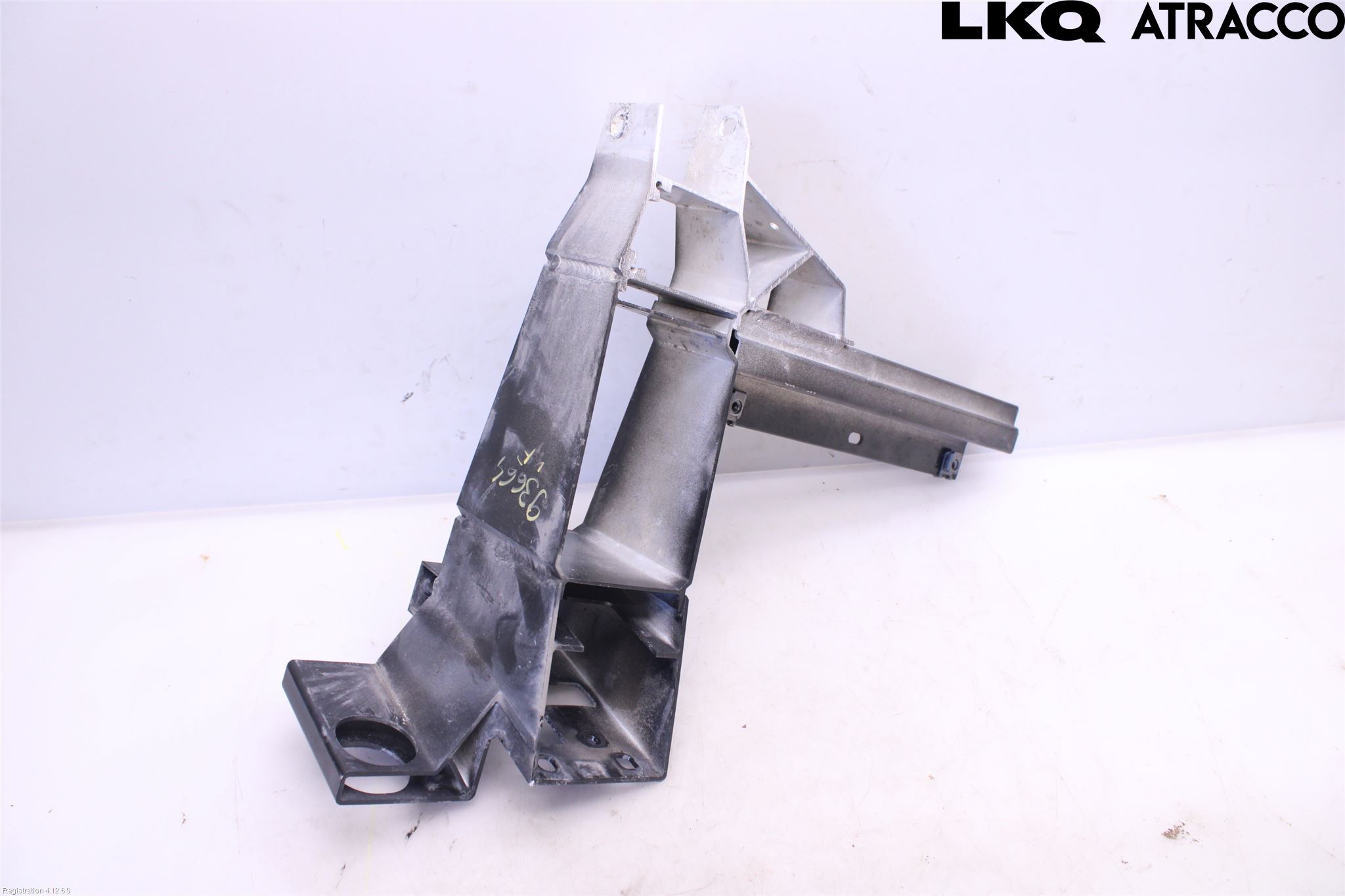 BMW X3 F25 10-17 Radiator Feste - Ramme - Bjelk