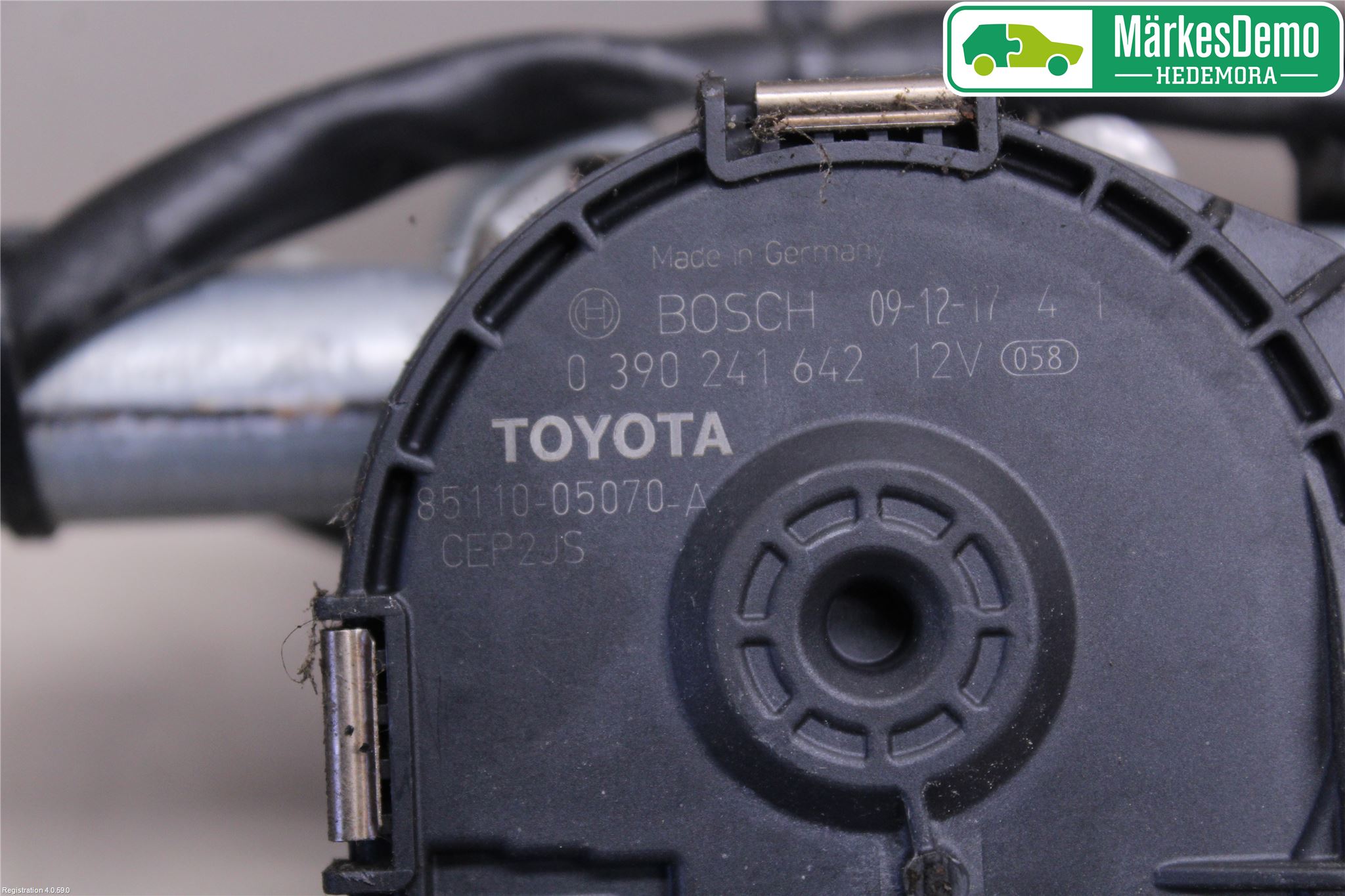 Toyota AVENSIS 09-15 Viskermotor Frontrute