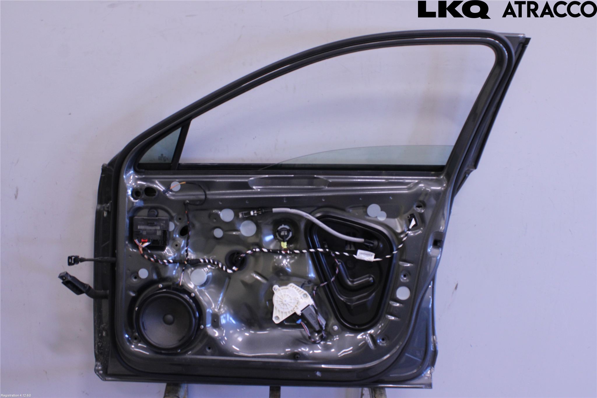 Volkswagen VW PASSAT 15-19 Dør 4D Foran Høyre