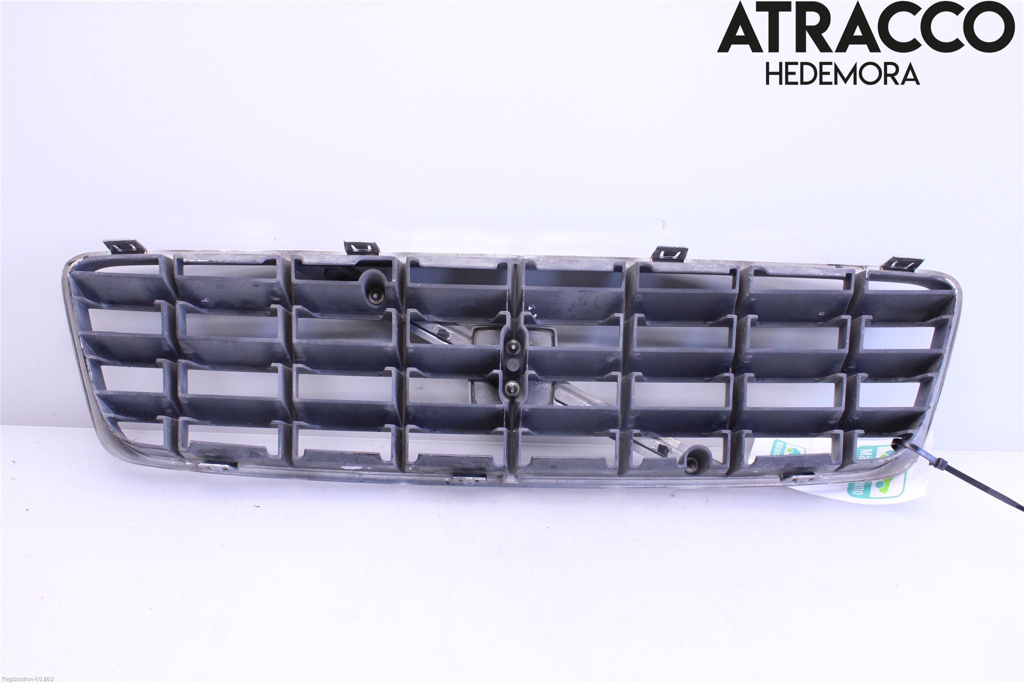 Volvo XC70 01-04 Grill Komplett