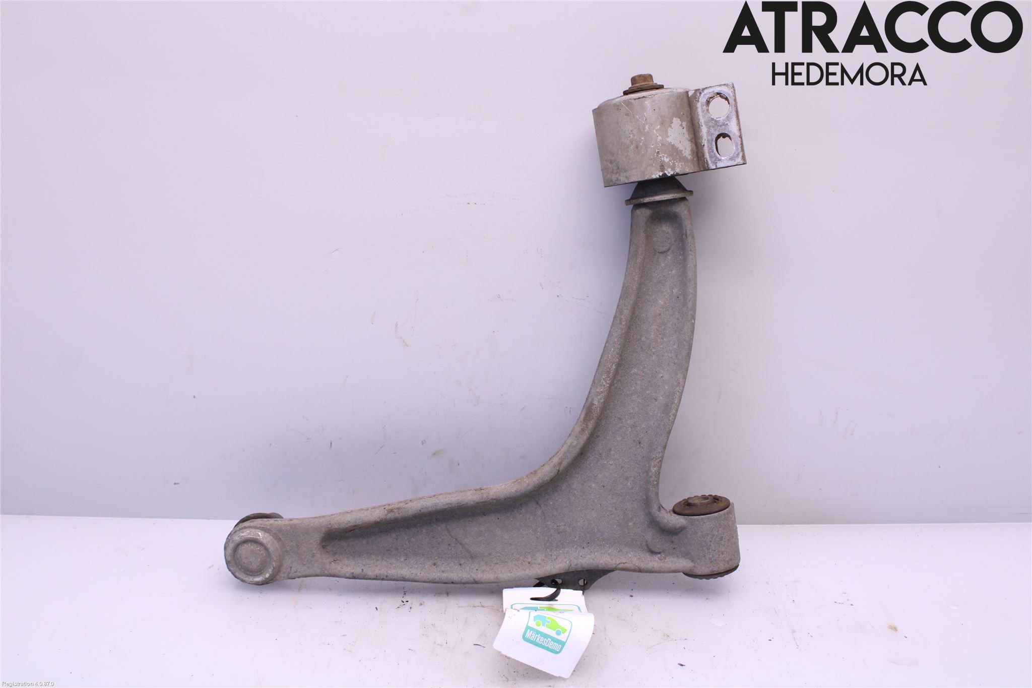 Saab 9-3 VER 2 Bærearm Foran Venstre Nedre