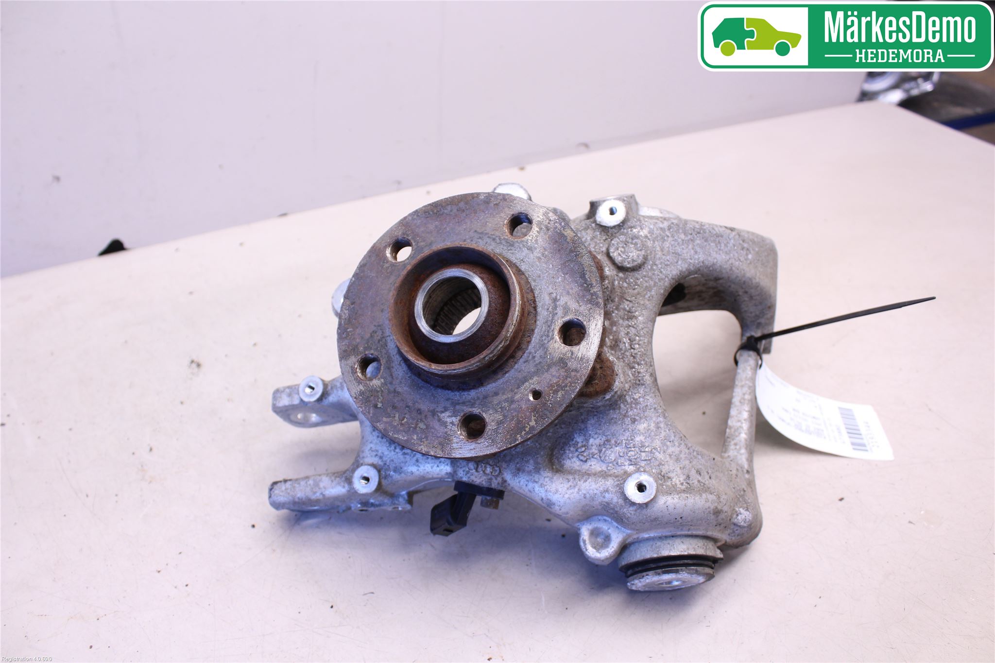 Audi Q5 09-16 Spindel Vb