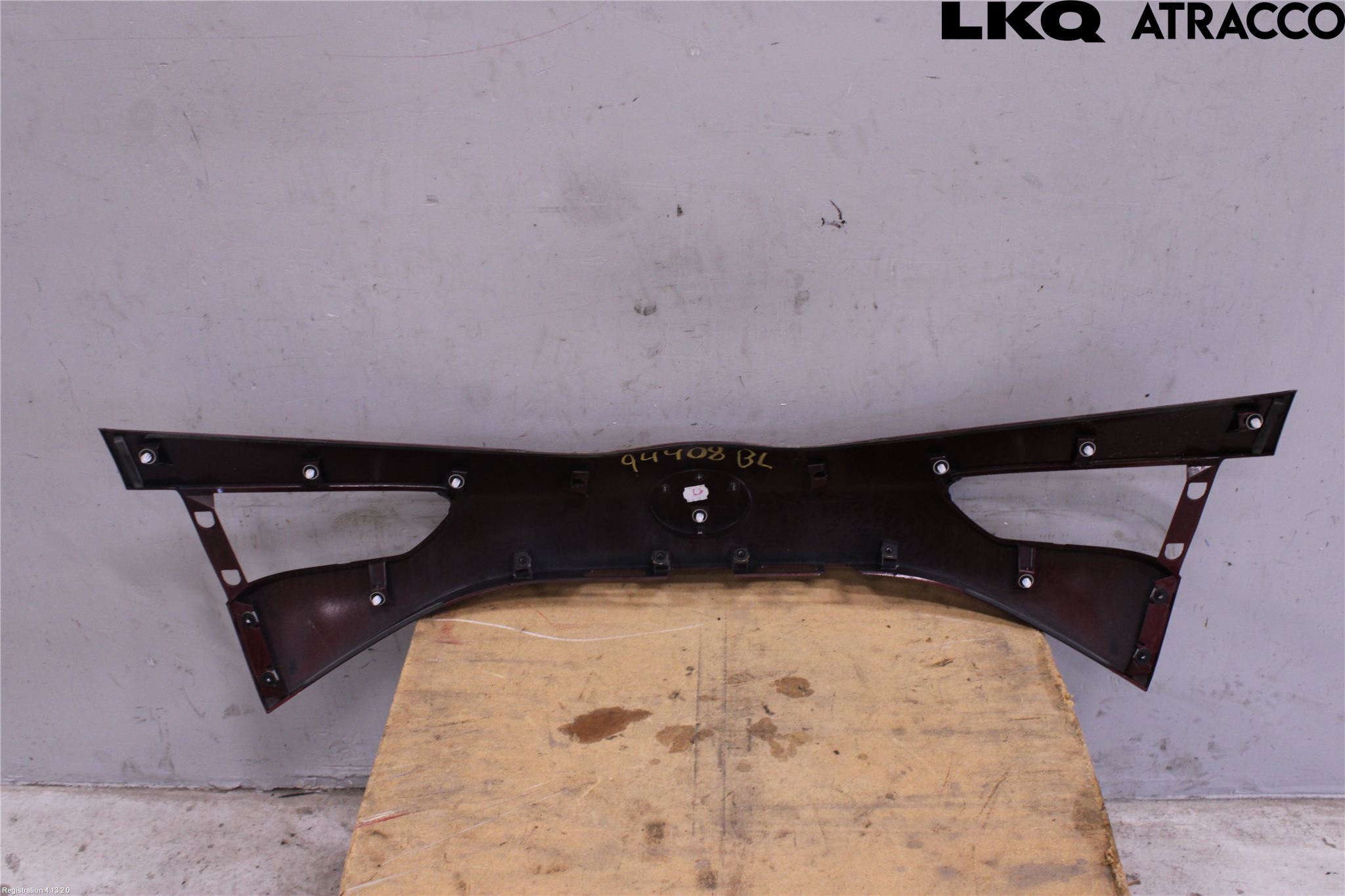 Toyota YARIS XP130 15-20 Refleksplate - Skiltplate