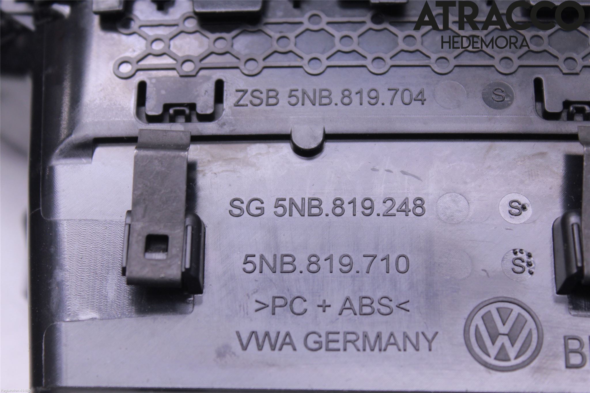 Volkswagen VW TIGUAN 16-24 Dashbord Kanal - Dyse