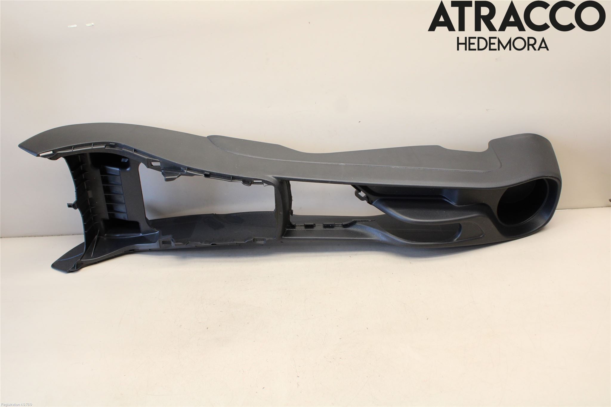Toyota YARIS XP130 15-20 Instrumentkonsoll Midt