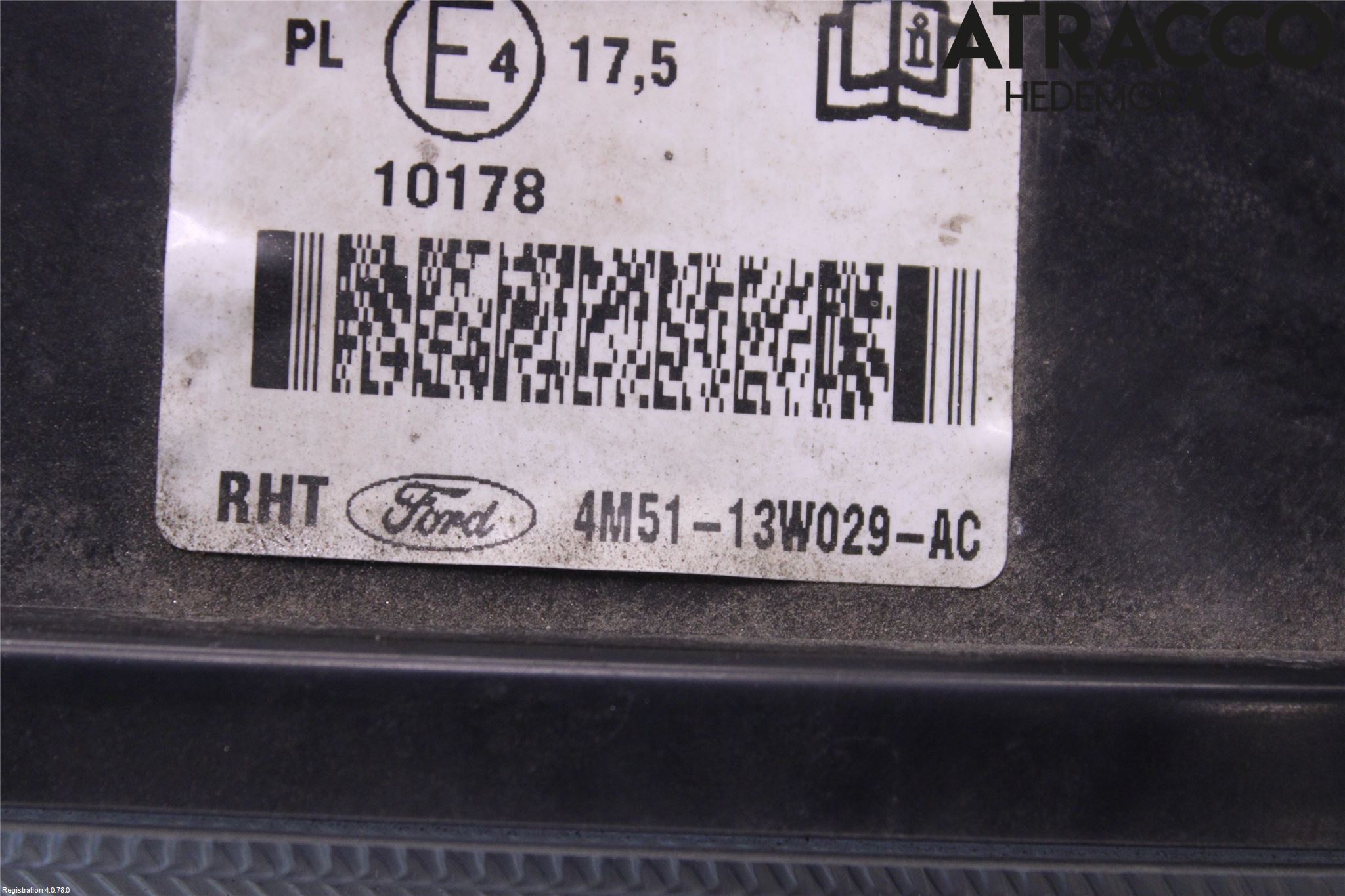 Ford FOCUS     04-07 Frontlykt Høyre