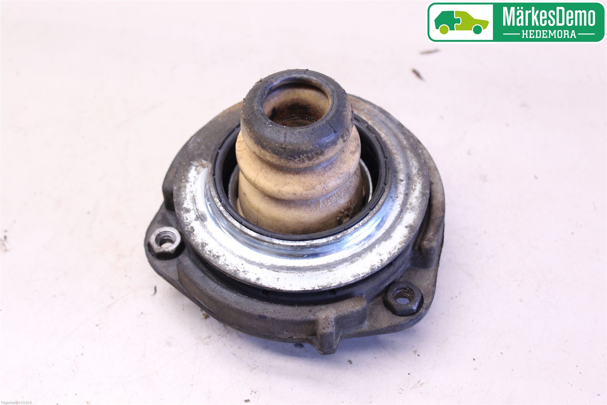 Volkswagen VW GOLF VI 09-13 Fjærbein Lager Foran