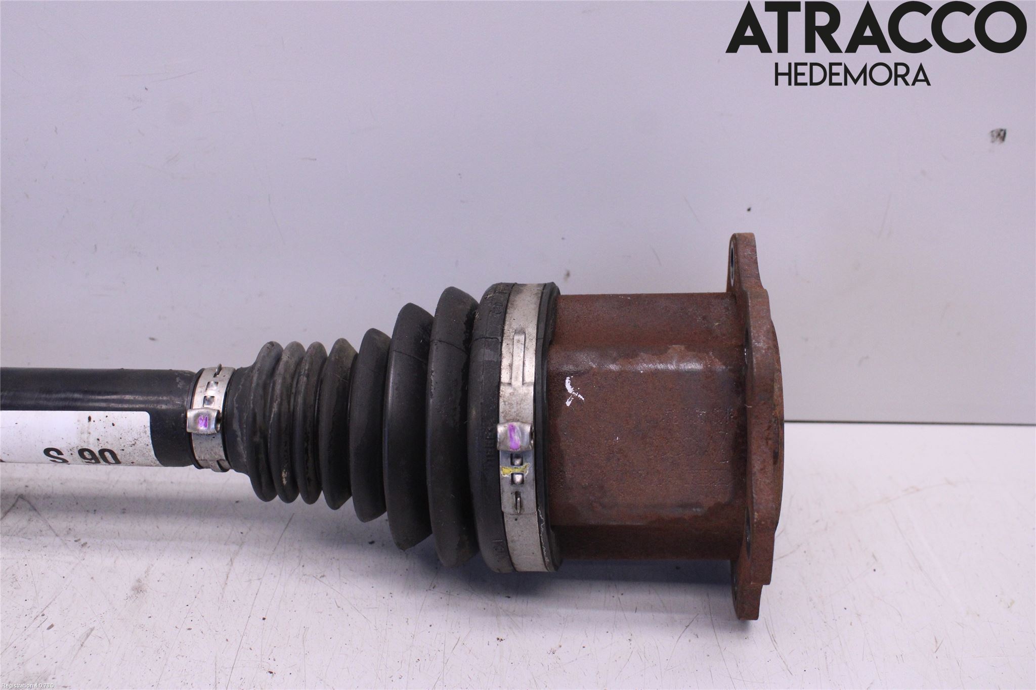 Audi A4/S4 08-11 Drivaksel Foran Kompl Venstre