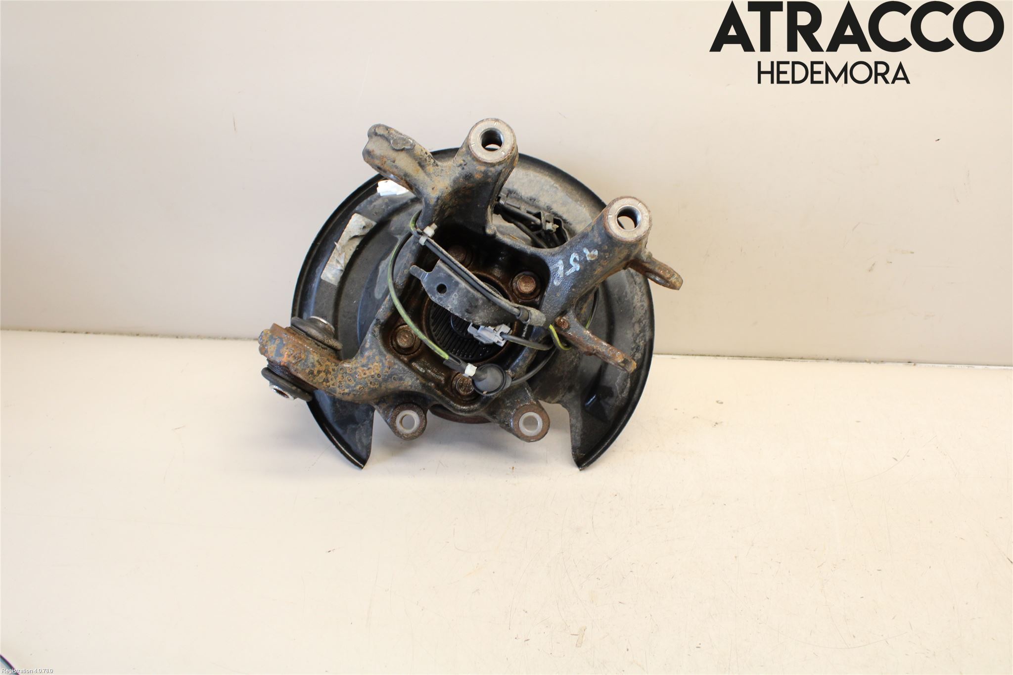 Toyota AURIS 13-19 Spindel Hb